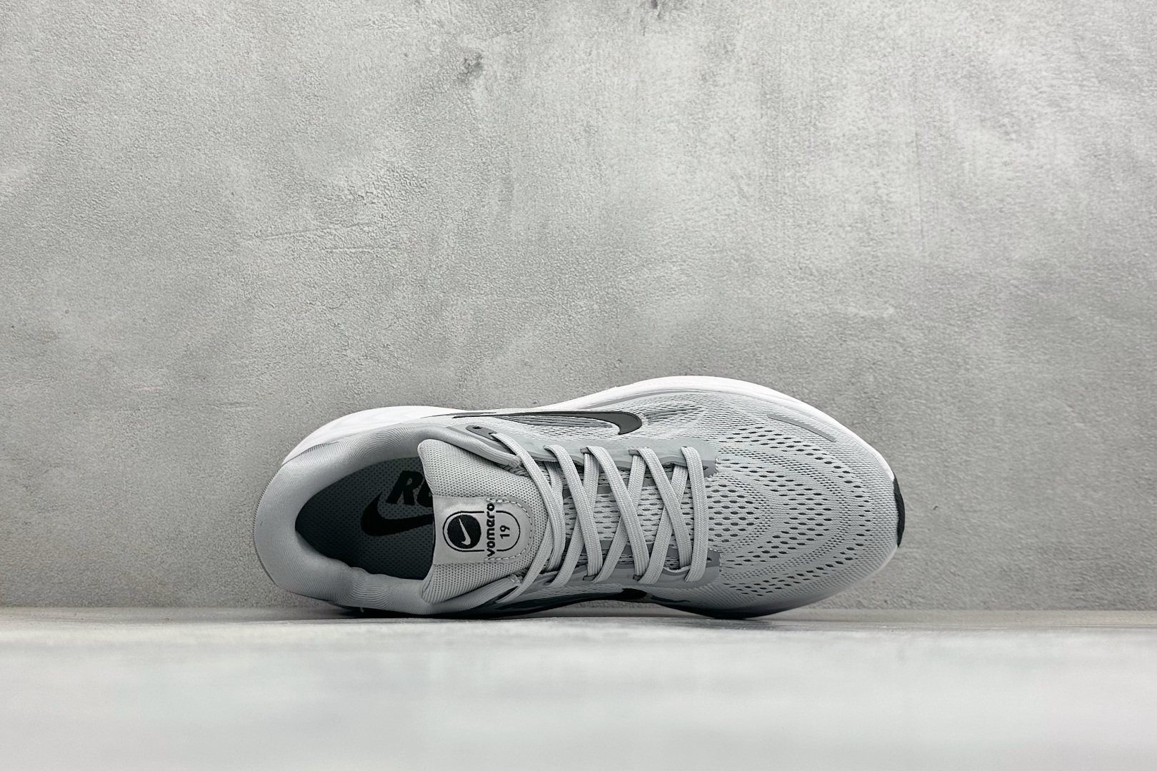 NIKE VOMERO 19 舒适百搭 低帮休闲运动跑步鞋 DX5819-004-Top High Quatity Cheap Sneakers Fashion Clothing Clothes Bags handbags Shoes of all Brand wholesale With The best Quality And Beautiful Price from China Factory Chinese suppliers wholesaler seller NIKE VOMERO 19 舒适百搭 低帮休闲运动跑步鞋 DX5819-004