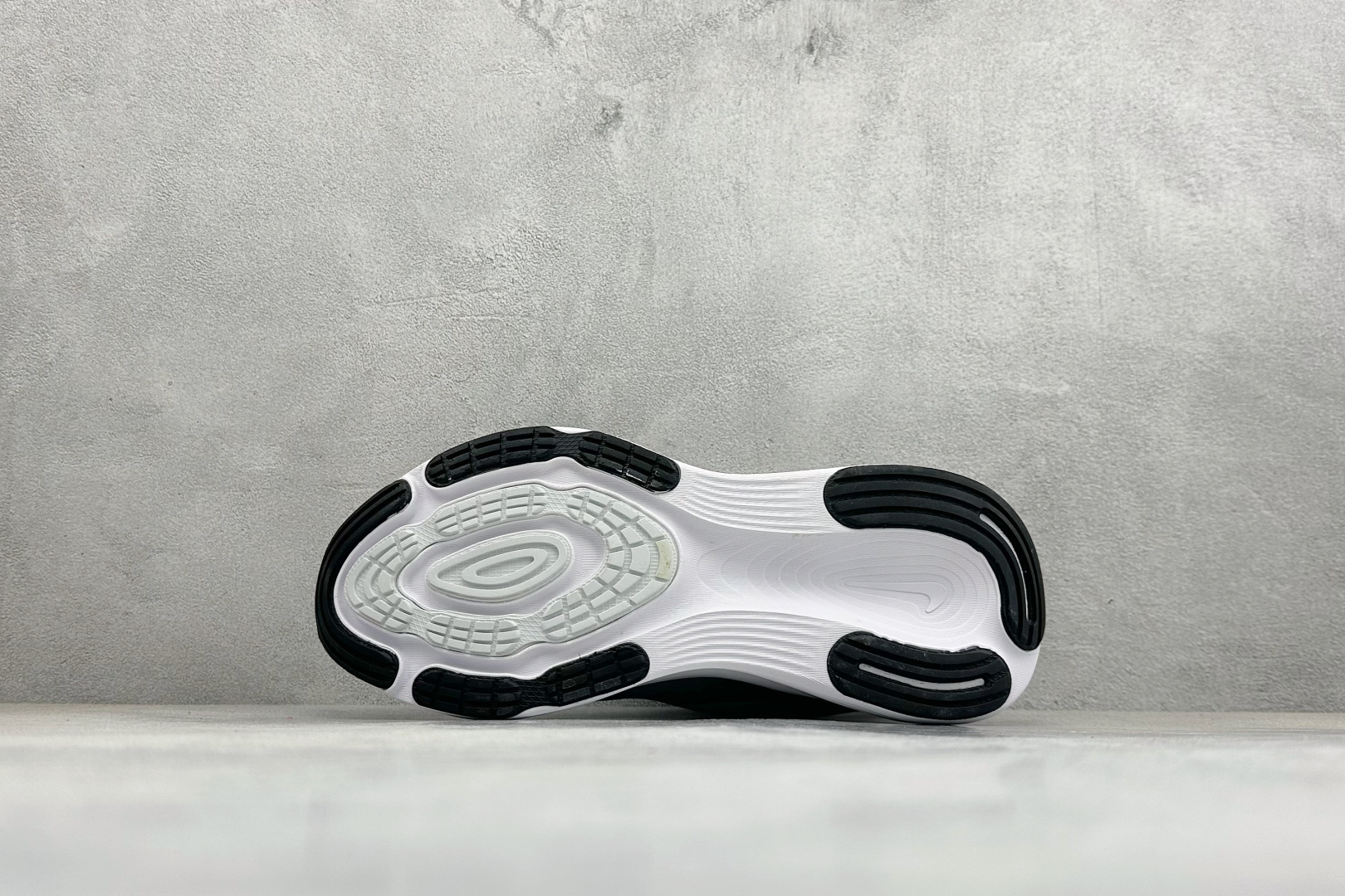 NIKE VOMERO 19 舒适百搭 低帮休闲运动跑步鞋 DX5819-004-Top High Quatity Cheap Sneakers Fashion Clothing Clothes Bags handbags Shoes of all Brand wholesale With The best Quality And Beautiful Price from China Factory Chinese suppliers wholesaler seller NIKE VOMERO 19 舒适百搭 低帮休闲运动跑步鞋 DX5819-004