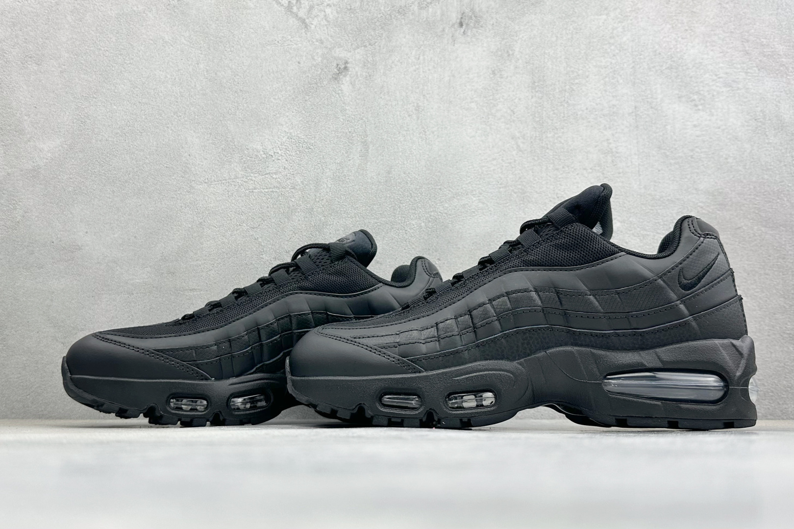 NIKE Air Max 95 复古单品 潮流百搭 气垫缓震慢跑鞋 HM8755-001-Top High Quatity Cheap Sneakers Fashion Clothing Clothes Bags handbags Shoes of all Brand wholesale With The best Quality And Beautiful Price from China Factory Chinese suppliers wholesaler seller NIKE Air Max 95 复古单品 潮流百搭 气垫缓震慢跑鞋 HM8755-001