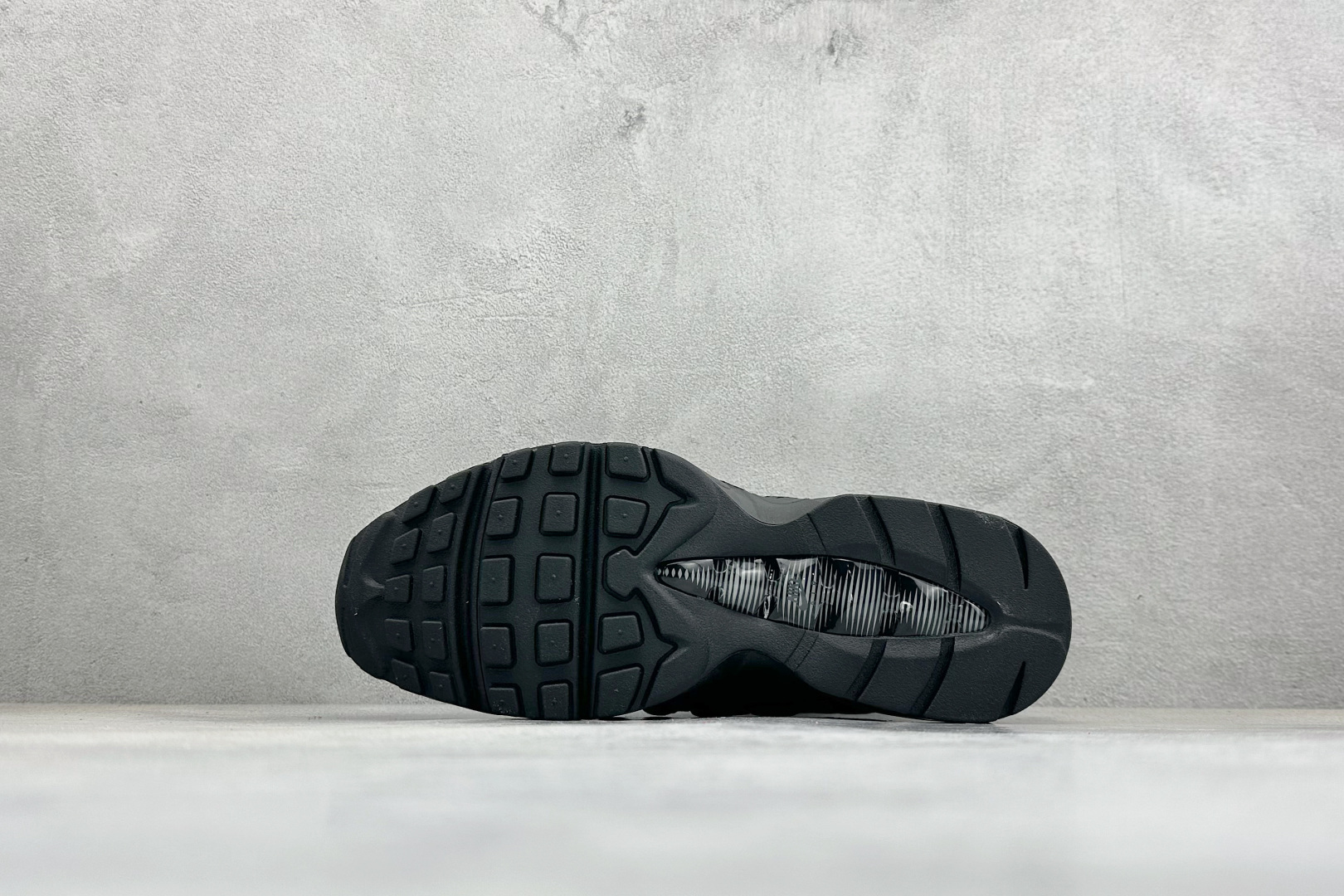 NIKE Air Max 95 复古单品 潮流百搭 气垫缓震慢跑鞋 HM8755-001-Top High Quatity Cheap Sneakers Fashion Clothing Clothes Bags handbags Shoes of all Brand wholesale With The best Quality And Beautiful Price from China Factory Chinese suppliers wholesaler seller NIKE Air Max 95 复古单品 潮流百搭 气垫缓震慢跑鞋 HM8755-001