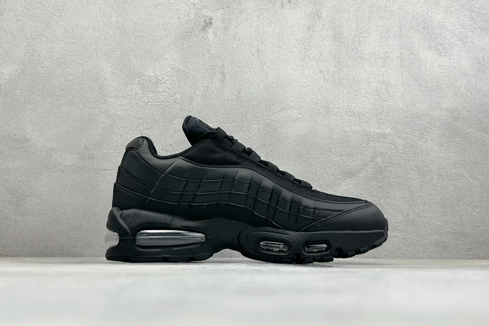 NIKE Air Max 95 复古单品 潮流百搭 气垫缓震慢跑鞋 HM8755-001-Top High Quatity Cheap Sneakers Fashion Clothing Clothes Bags handbags Shoes of all Brand wholesale With The best Quality And Beautiful Price from China Factory Chinese suppliers wholesaler seller NIKE Air Max 95 复古单品 潮流百搭 气垫缓震慢跑鞋 HM8755-001