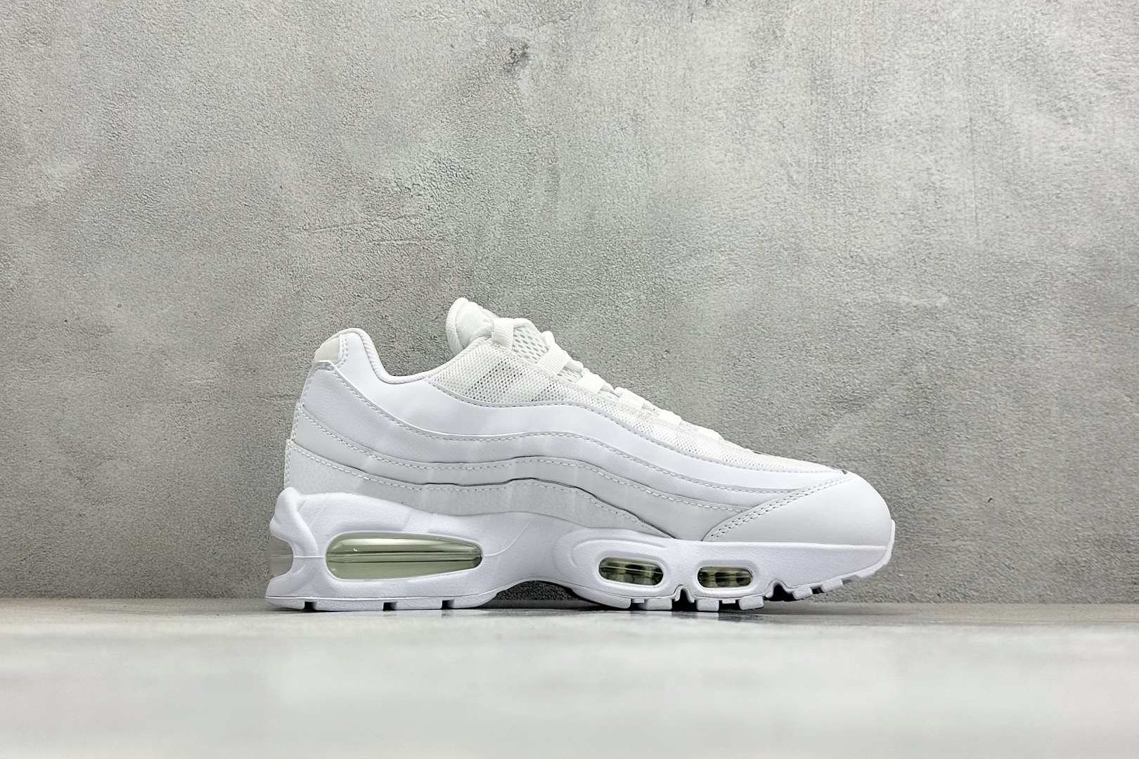 NIKE Air Max 95 复古单品 潮流百搭 气垫缓震慢跑鞋 HM8755-100-Top High Quatity Cheap Sneakers Fashion Clothing Clothes Bags handbags Shoes of all Brand wholesale With The best Quality And Beautiful Price from China Factory Chinese suppliers wholesaler seller NIKE Air Max 95 复古单品 潮流百搭 气垫缓震慢跑鞋 HM8755-100