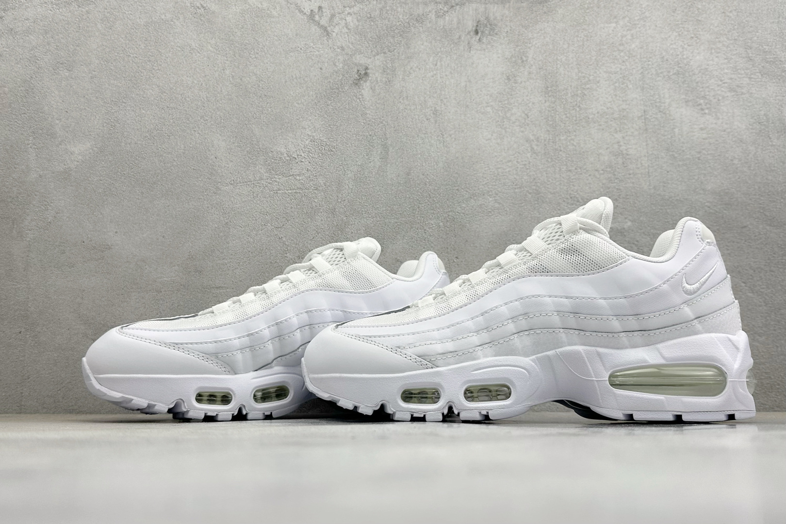 NIKE Air Max 95 复古单品 潮流百搭 气垫缓震慢跑鞋 HM8755-100-Top High Quatity Cheap Sneakers Fashion Clothing Clothes Bags handbags Shoes of all Brand wholesale With The best Quality And Beautiful Price from China Factory Chinese suppliers wholesaler seller NIKE Air Max 95 复古单品 潮流百搭 气垫缓震慢跑鞋 HM8755-100
