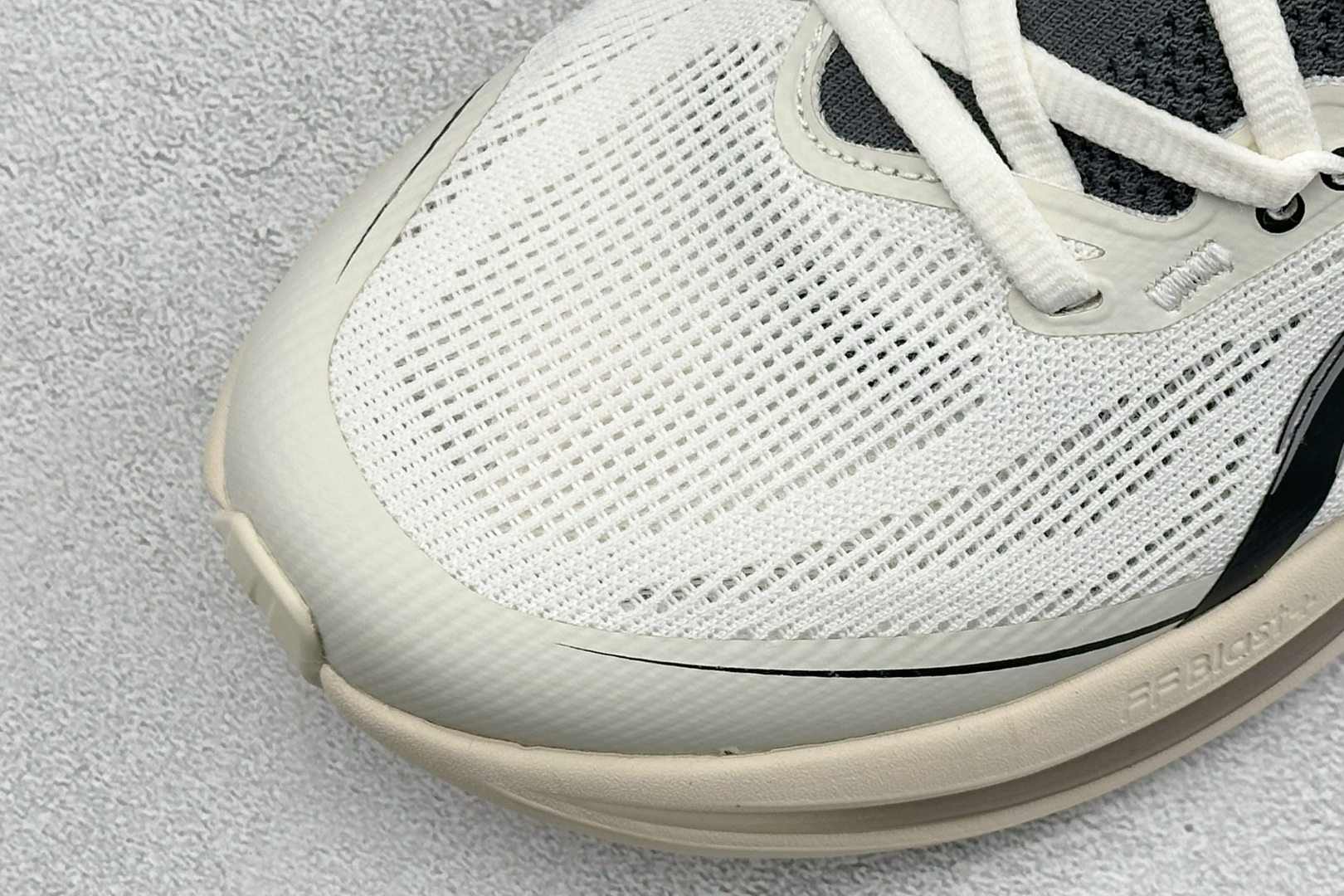 Asics Gel-Nimbus 28 亚瑟士复古透气休闲鞋缓震耐磨跑步鞋 1011C032-100-Top High Quatity Cheap Sneakers Fashion Clothing Clothes Bags handbags Shoes of all Brand wholesale With The best Quality And Beautiful Price from China Factory Chinese suppliers wholesaler seller Asics Gel-Nimbus 28 亚瑟士复古透气休闲鞋缓震耐磨跑步鞋 1011C032-100