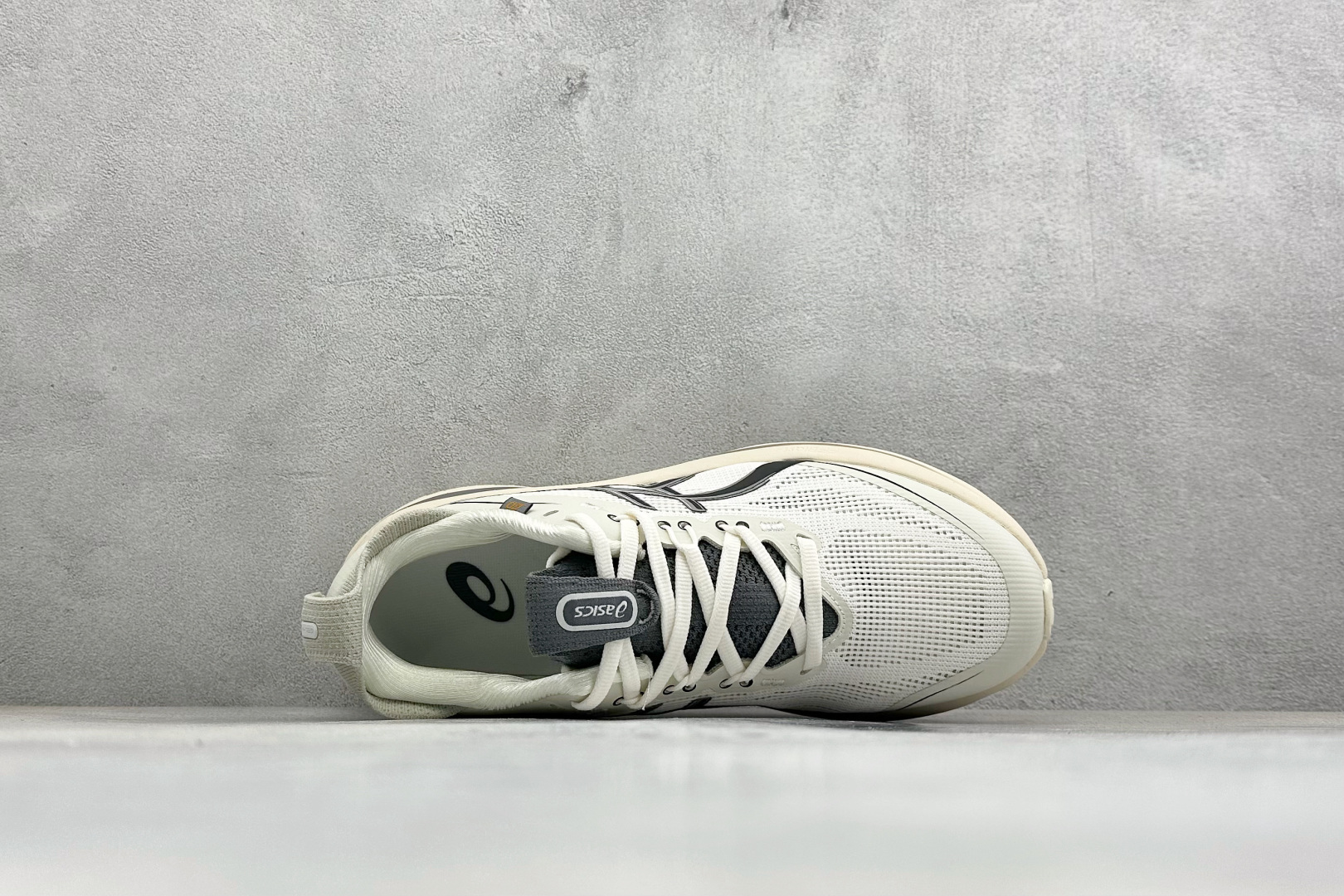 Asics Gel-Nimbus 28 亚瑟士复古透气休闲鞋缓震耐磨跑步鞋 1011C032-100-Top High Quatity Cheap Sneakers Fashion Clothing Clothes Bags handbags Shoes of all Brand wholesale With The best Quality And Beautiful Price from China Factory Chinese suppliers wholesaler seller Asics Gel-Nimbus 28 亚瑟士复古透气休闲鞋缓震耐磨跑步鞋 1011C032-100