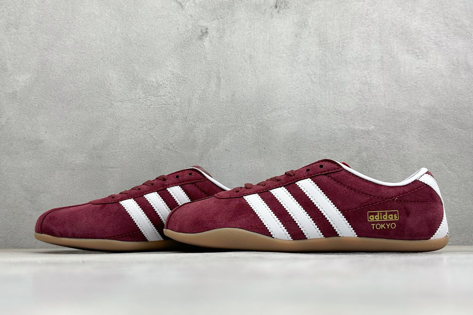 Adidas Tokyo W 阿迪达斯 舒适百搭经典休闲薄底鞋 KJ0699
