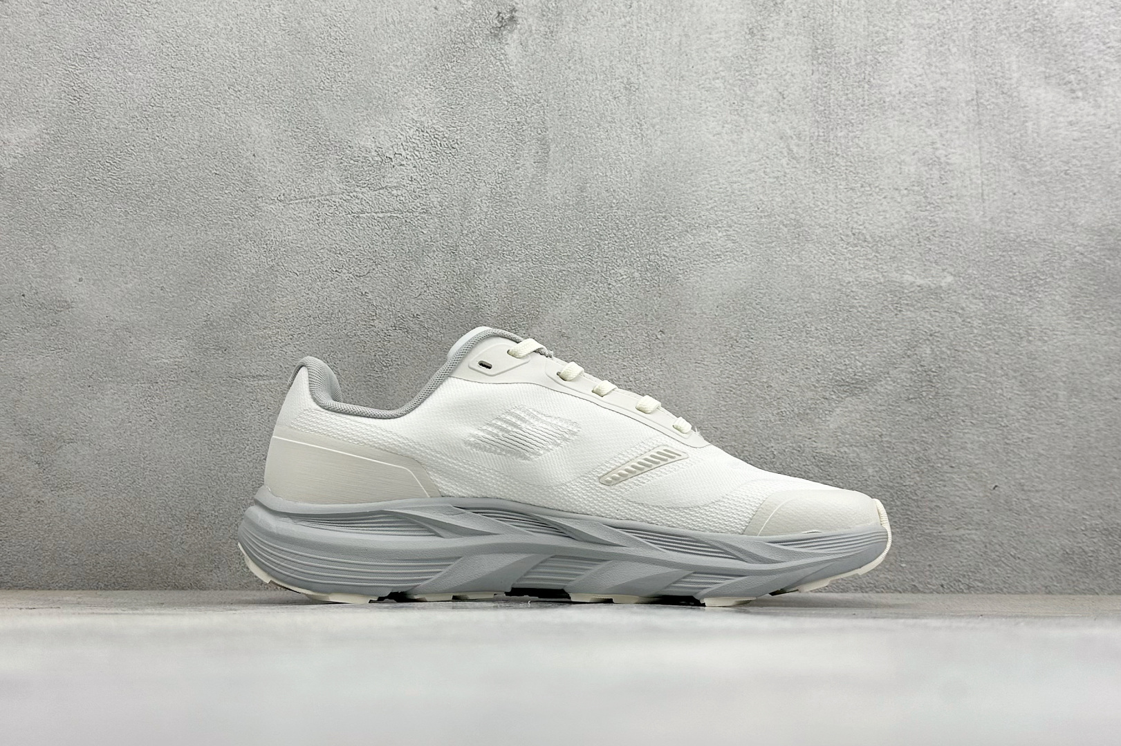 版可隆KOLON SPORT 抓地V底巴斯夫轻盈KRUST越野跑鞋 LKFH6SN014-LB245-Top High Quatity Cheap Sneakers Fashion Clothing Clothes Bags handbags Shoes of all Brand wholesale With The best Quality And Beautiful Price from China Factory Chinese suppliers wholesaler seller 版可隆KOLON SPORT 抓地V底巴斯夫轻盈KRUST越野跑鞋 LKFH6SN014-LB245