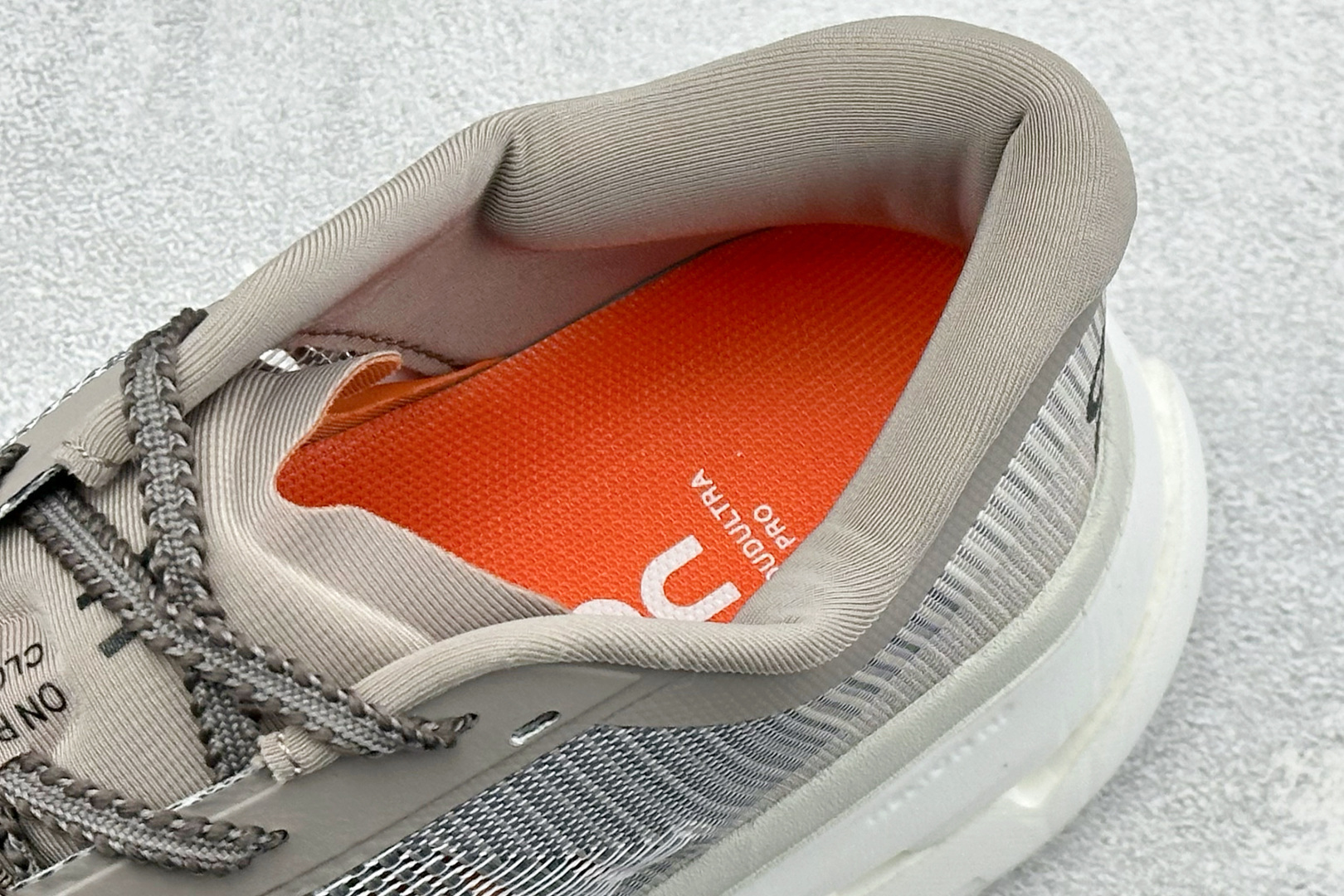 XF版On昂跑 Cloudultra Pro 户外街头机能风跑步鞋 3MF3017