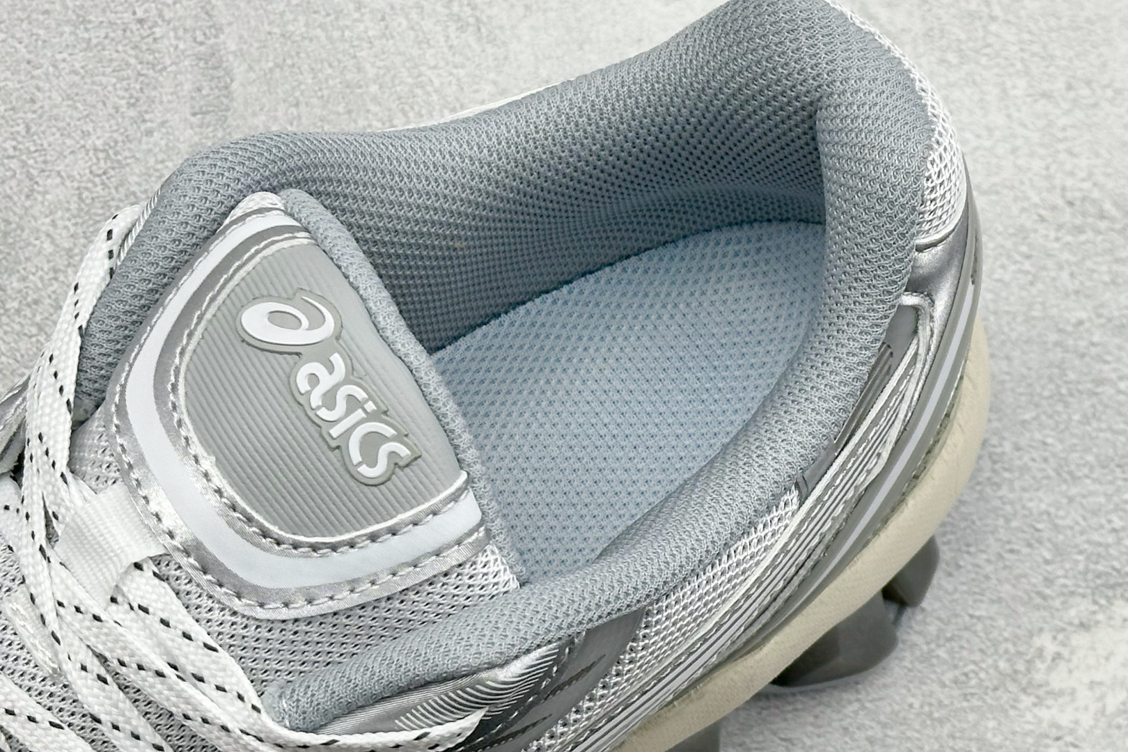 Asics Gel-Kinetic Fluent 亚瑟士运动休闲透气专业跑鞋 1203A591-101