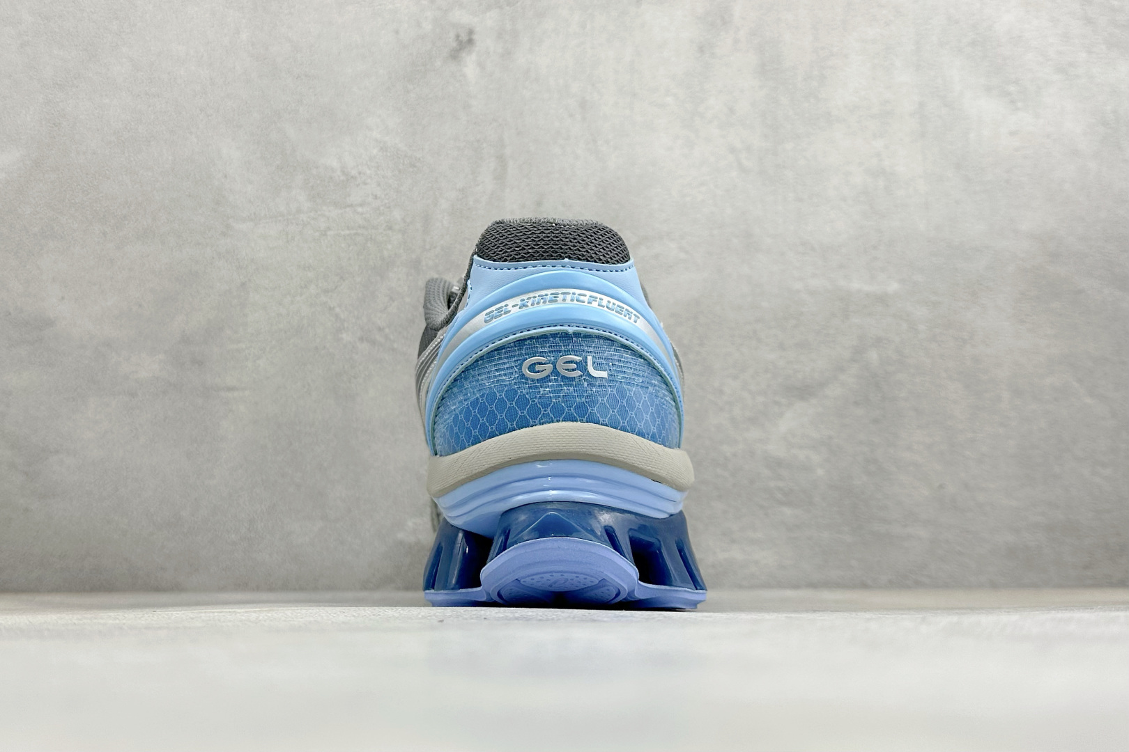 Asics Gel-Kinetic Fluent 亚瑟士运动休闲透气专业跑鞋 1203A799-020