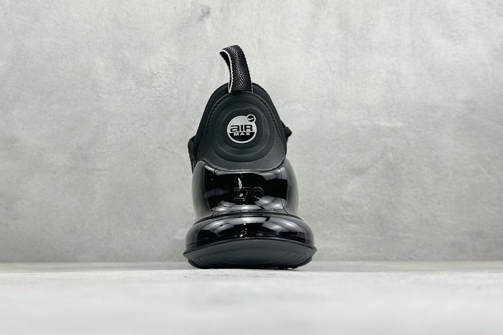 Nike Air Max 270 Premium 半掌气垫休闲跑鞋 IO9883-005