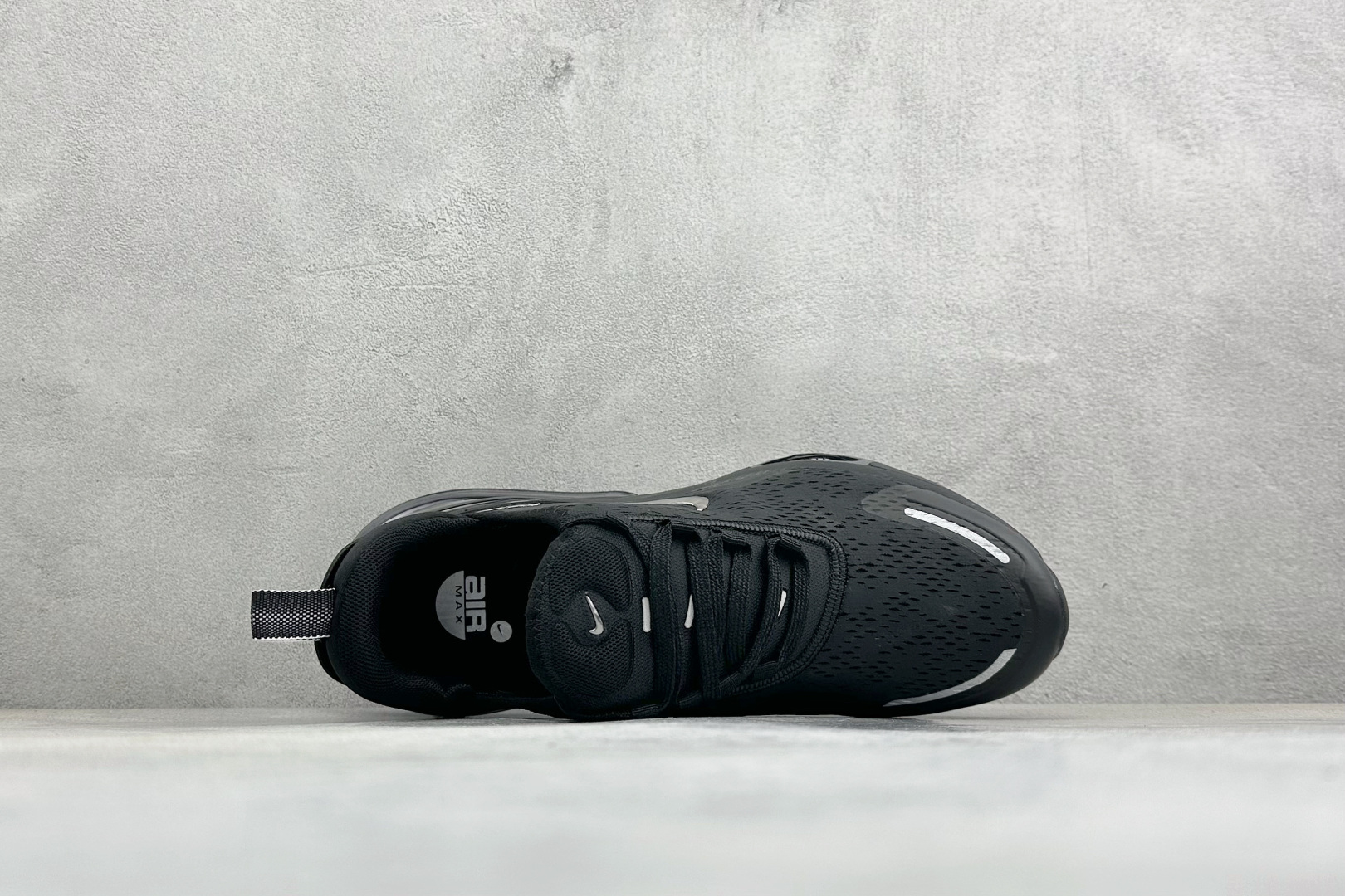Nike Air Max 270 Premium 半掌气垫休闲跑鞋 IO9883-005