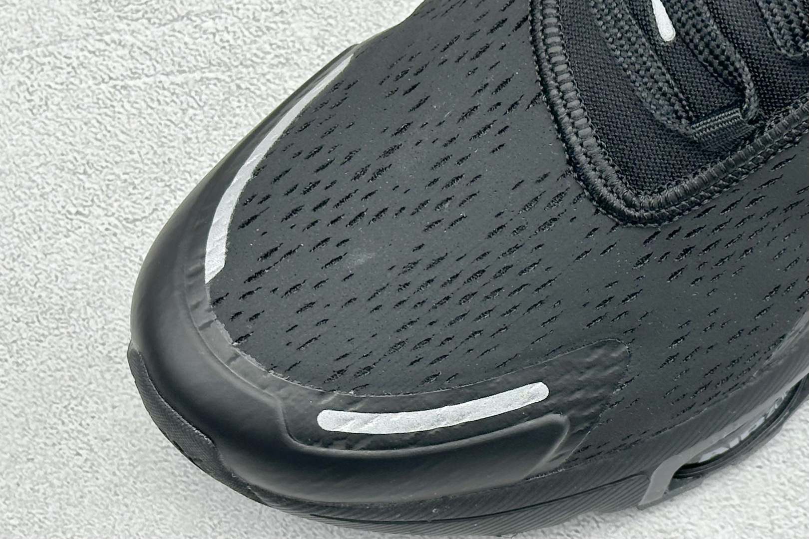 Nike Air Max 270 Premium 半掌气垫休闲跑鞋 IO9883-005