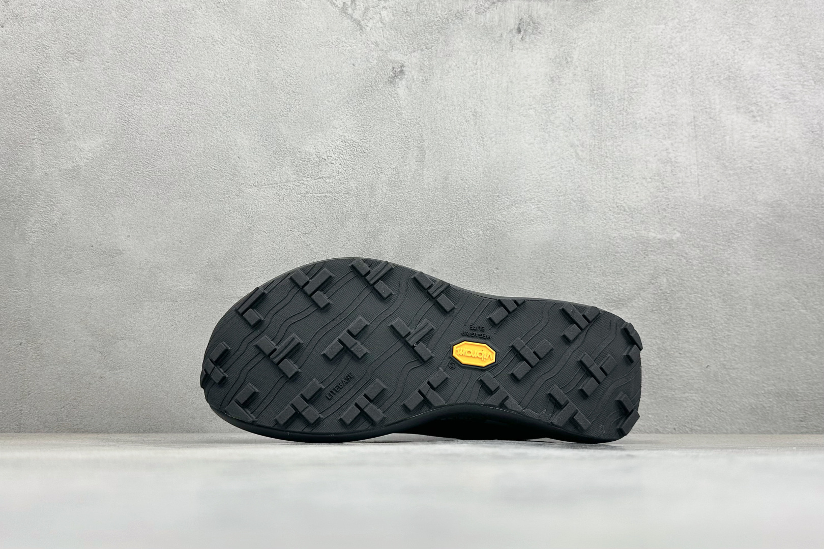 Norda 诺达 005 Sneaker0111 杰尼亚联名 网面越野跑步鞋-Top High Quatity Cheap Sneakers Fashion Clothing Clothes Bags handbags Shoes of all Brand wholesale With The best Quality And Beautiful Price from China Factory Chinese suppliers wholesaler seller Norda 诺达 005 Sneaker0111 杰尼亚联名 网面越野跑步鞋