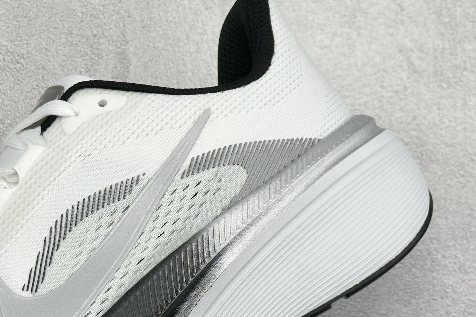 NK AIR ZOOM PEGASUS 42 登月休闲运动跑鞋 II7210-100