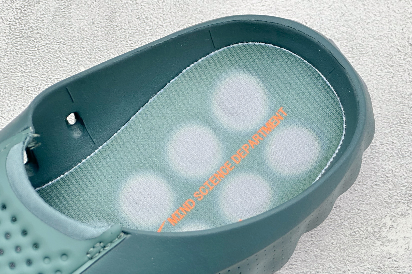 D版Nike Mind 001 神经科学足底按摩包头拖鞋 HQ4307-300-Top High Quatity Cheap Sneakers Fashion Clothing Clothes Bags handbags Shoes of all Brand wholesale With The best Quality And Beautiful Price from China Factory Chinese suppliers wholesaler seller D版Nike Mind 001 神经科学足底按摩包头拖鞋 HQ4307-300
