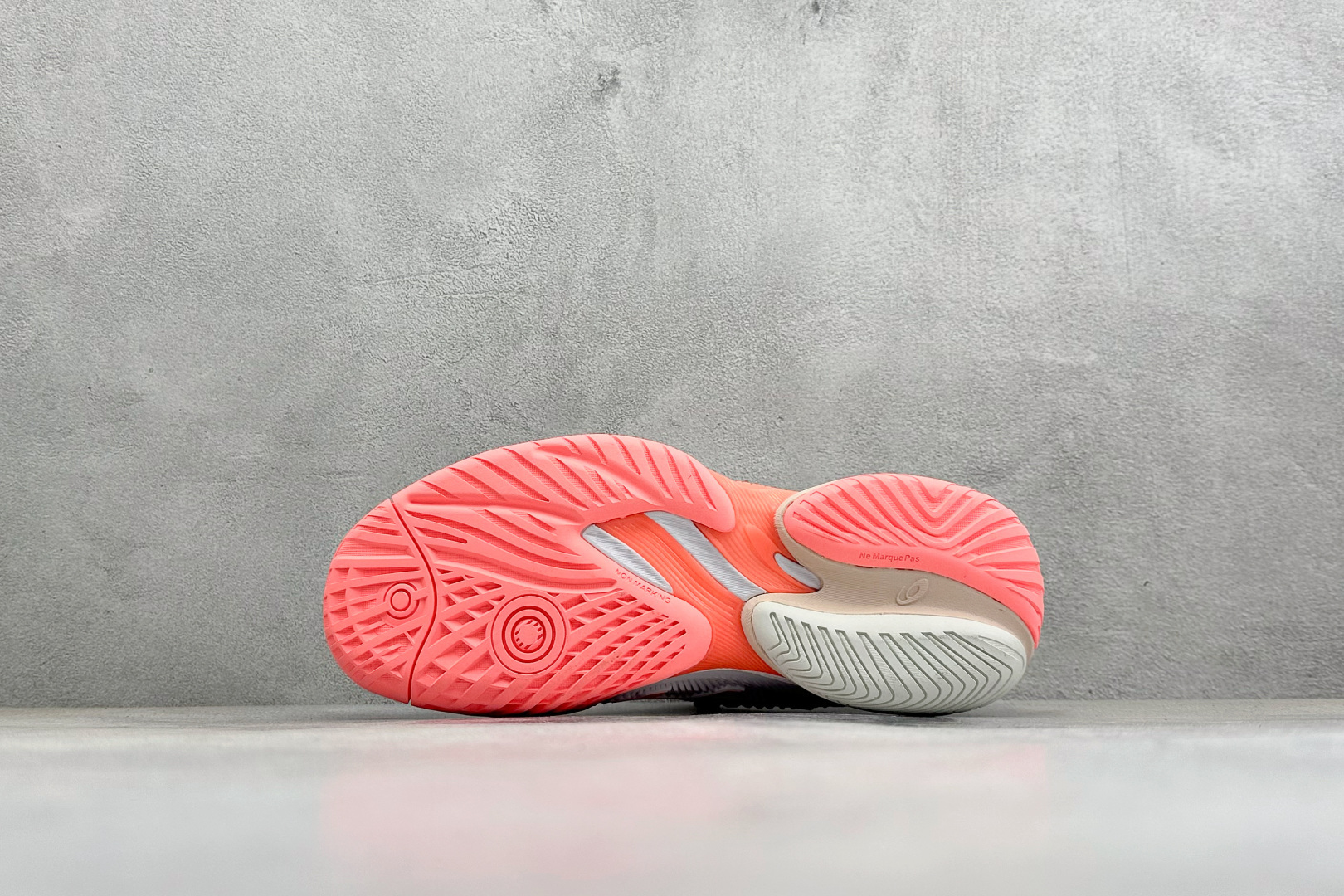 SD版Asics Court FF 3 NOVAK 亚瑟士运动休闲透气专业网球鞋 1042A220-103-Top High Quatity Cheap Sneakers Fashion Clothing Clothes Bags handbags Shoes of all Brand wholesale With The best Quality And Beautiful Price from China Factory Chinese suppliers wholesaler seller SD版Asics Court FF 3 NOVAK 亚瑟士运动休闲透气专业网球鞋 1042A220-103