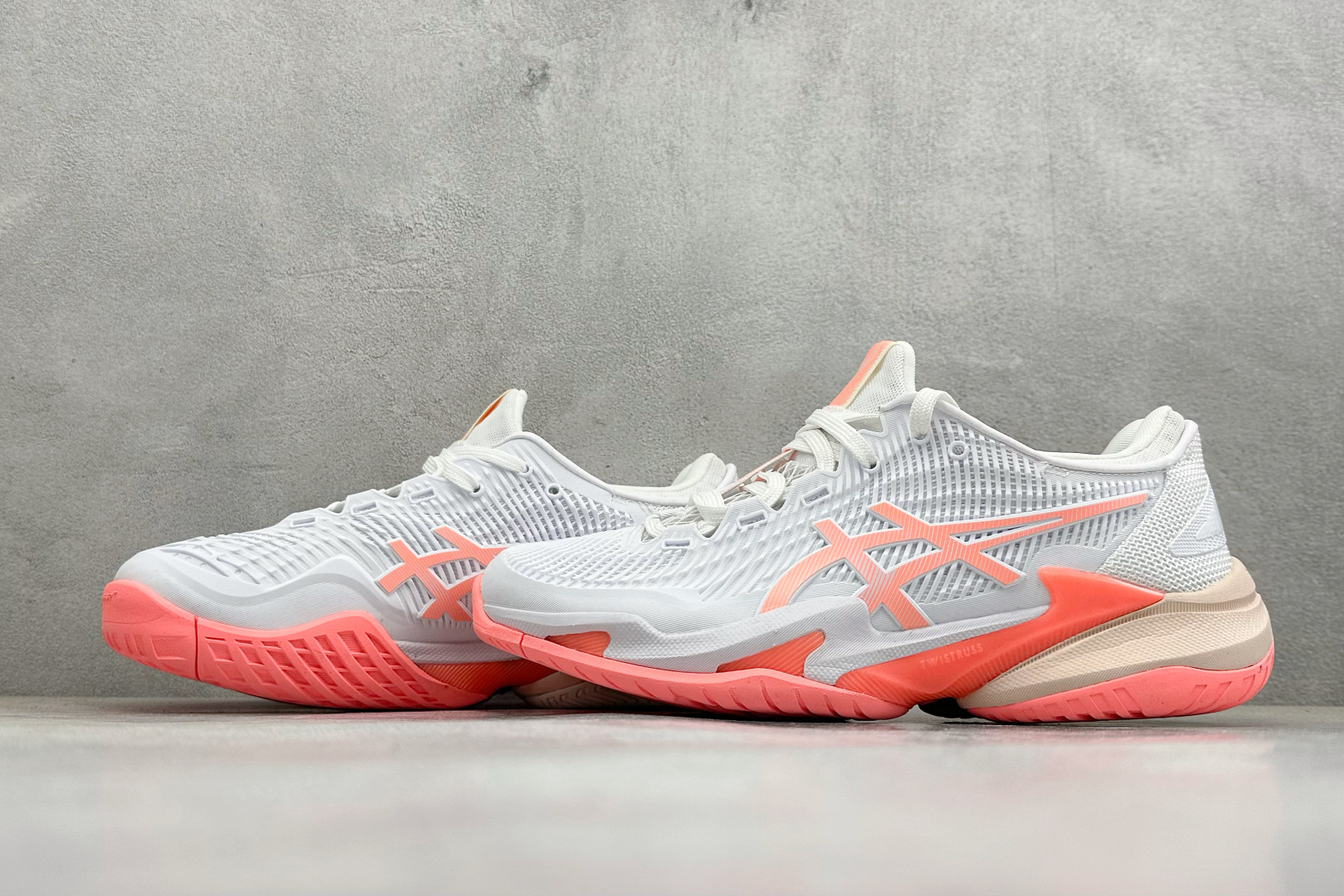 SD版Asics Court FF 3 NOVAK 亚瑟士运动休闲透气专业网球鞋 1042A220-103-Top High Quatity Cheap Sneakers Fashion Clothing Clothes Bags handbags Shoes of all Brand wholesale With The best Quality And Beautiful Price from China Factory Chinese suppliers wholesaler seller SD版Asics Court FF 3 NOVAK 亚瑟士运动休闲透气专业网球鞋 1042A220-103