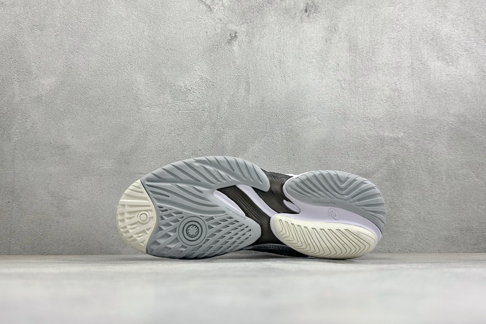 SD版Asics Court FF 3 NOVAK 亚瑟士运动休闲透气专业网球鞋 1041A370-100-Top High Quatity Cheap Sneakers Fashion Clothing Clothes Bags handbags Shoes of all Brand wholesale With The best Quality And Beautiful Price from China Factory Chinese suppliers wholesaler seller SD版Asics Court FF 3 NOVAK 亚瑟士运动休闲透气专业网球鞋 1041A370-100