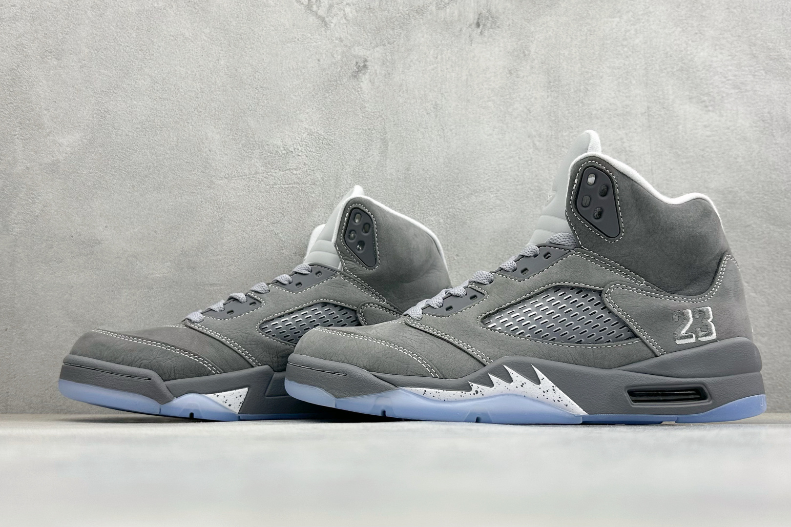 F版Air Jordan 5 Retro 中帮复古篮球鞋 DD0587-002-Top High Quatity Cheap Sneakers Fashion Clothing Clothes Bags handbags Shoes of all Brand wholesale With The best Quality And Beautiful Price from China Factory Chinese suppliers wholesaler seller F版Air Jordan 5 Retro 中帮复古篮球鞋 DD0587-002