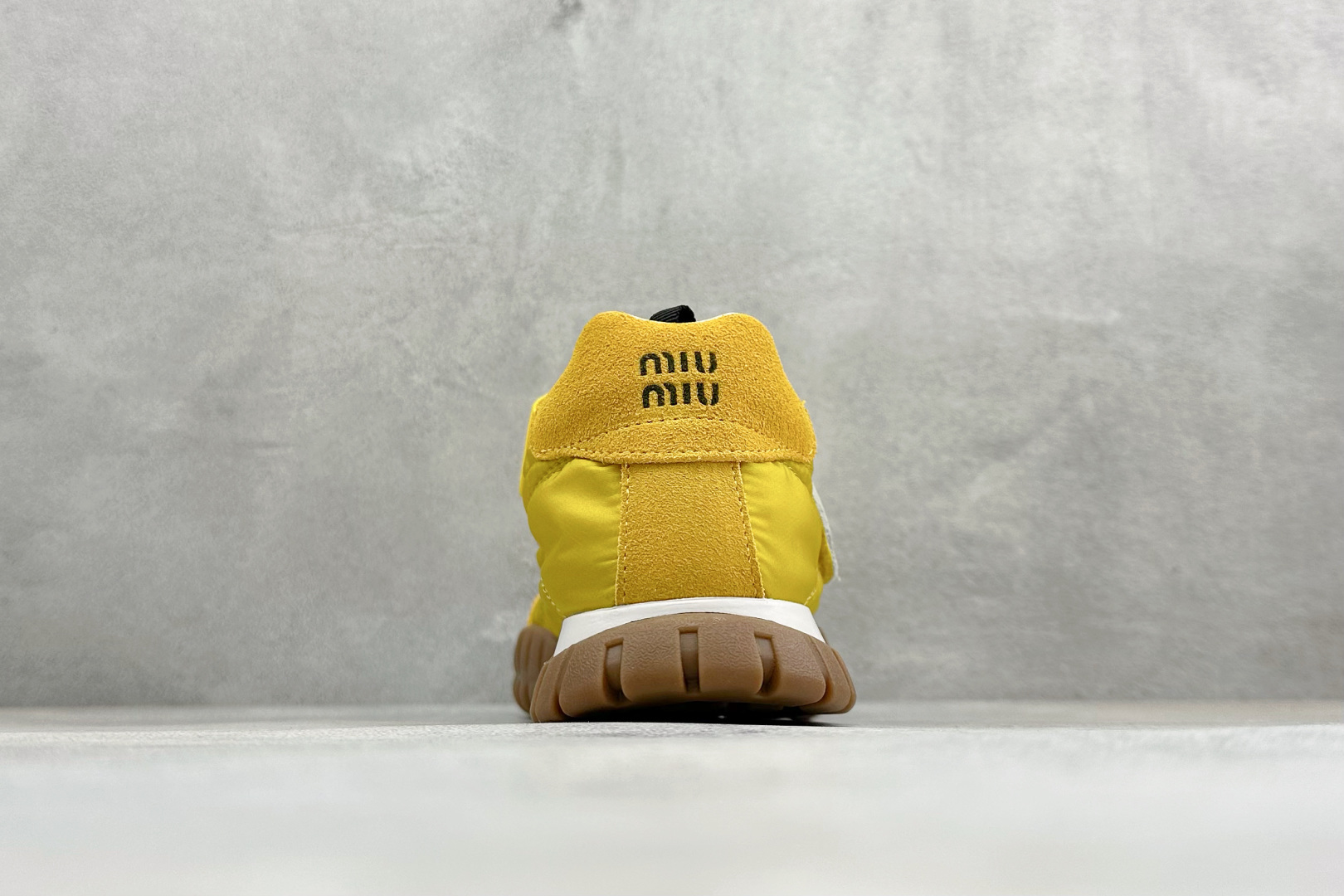 MiuMiu/缪缪 Tyre玛丽珍鞋 2026早春新品 轮胎运动底魔术贴款凉鞋-Top High Quatity Cheap Sneakers Fashion Clothing Clothes Bags handbags Shoes of all Brand wholesale With The best Quality And Beautiful Price from China Factory Chinese suppliers wholesaler seller MiuMiu/缪缪 Tyre玛丽珍鞋 2026早春新品 轮胎运动底魔术贴款凉鞋