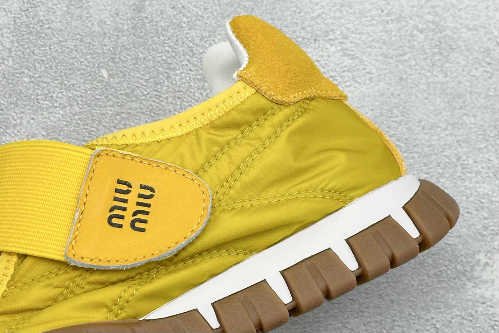 MiuMiu/缪缪 Tyre玛丽珍鞋 2026早春新品 轮胎运动底魔术贴款凉鞋-Top High Quatity Cheap Sneakers Fashion Clothing Clothes Bags handbags Shoes of all Brand wholesale With The best Quality And Beautiful Price from China Factory Chinese suppliers wholesaler seller MiuMiu/缪缪 Tyre玛丽珍鞋 2026早春新品 轮胎运动底魔术贴款凉鞋