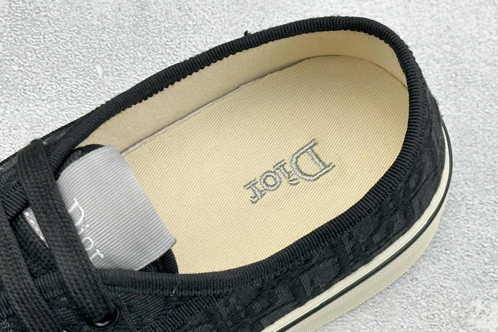 迪奥Dior Dioract Slide”Christian Dior“表演系列平底复古字母刺提花刺绣休闲板鞋 03WFRAMBOISE-Top High Quatity Cheap Sneakers Fashion Clothing Clothes Bags handbags Shoes of all Brand wholesale With The best Quality And Beautiful Price from China Factory Chinese suppliers wholesaler seller 迪奥Dior Dioract Slide”Christian Dior“表演系列平底复古字母刺提花刺绣休闲板鞋 03WFRAMBOISE