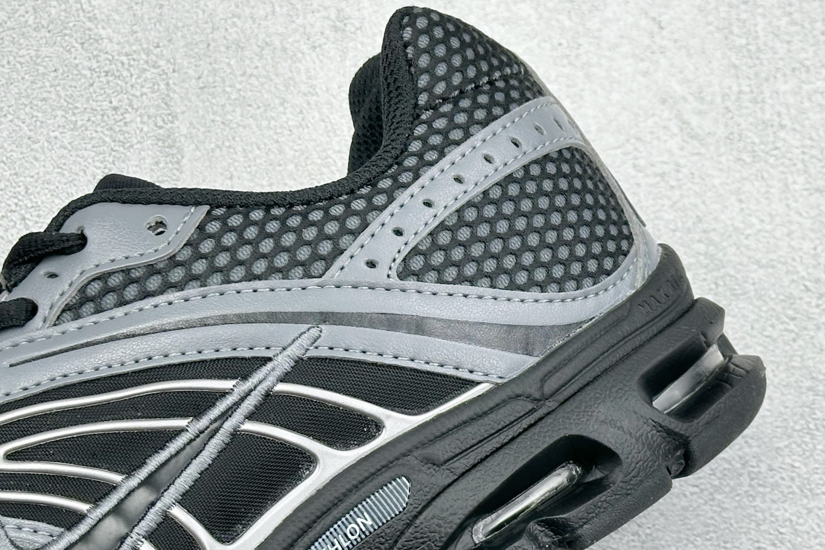 Nike Air Max Moto 2K 耐克新款复古气垫跑步鞋 IQ7592-010-Top High Quatity Cheap Sneakers Fashion Clothing Clothes Bags handbags Shoes of all Brand wholesale With The best Quality And Beautiful Price from China Factory Chinese suppliers wholesaler seller Nike Air Max Moto 2K 耐克新款复古气垫跑步鞋 IQ7592-010
