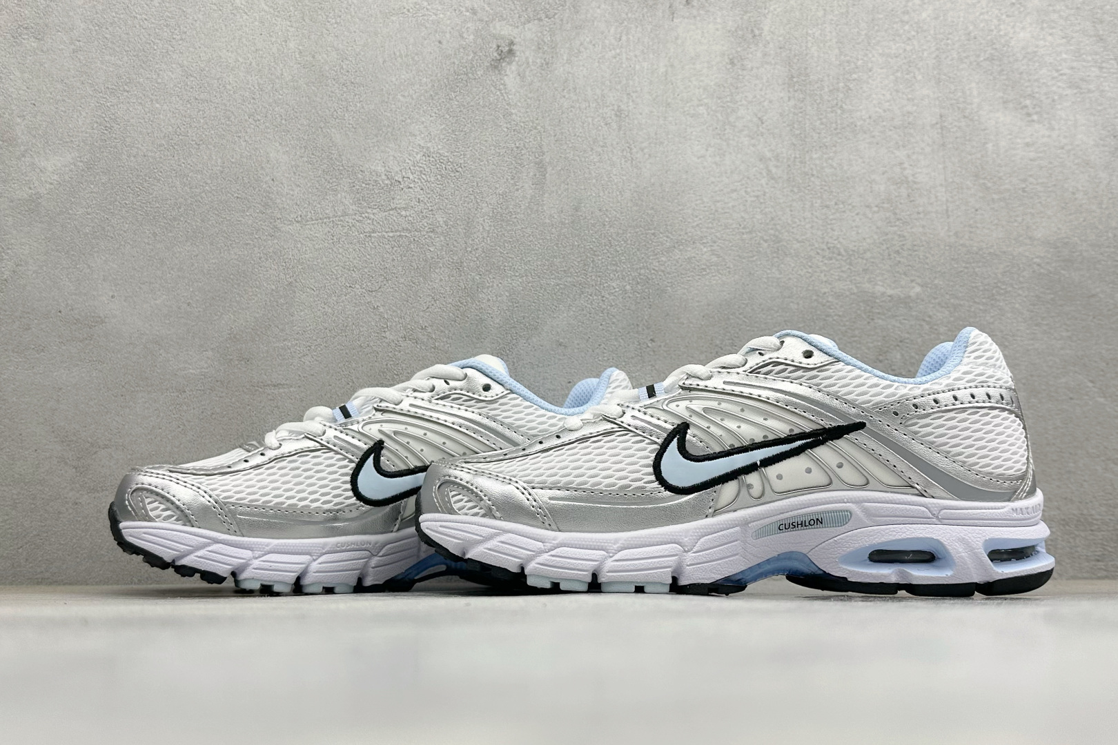 Nike Air Max Moto 2K 耐克新款复古气垫跑步鞋 HQ2055-107-Top High Quatity Cheap Sneakers Fashion Clothing Clothes Bags handbags Shoes of all Brand wholesale With The best Quality And Beautiful Price from China Factory Chinese suppliers wholesaler seller Nike Air Max Moto 2K 耐克新款复古气垫跑步鞋 HQ2055-107