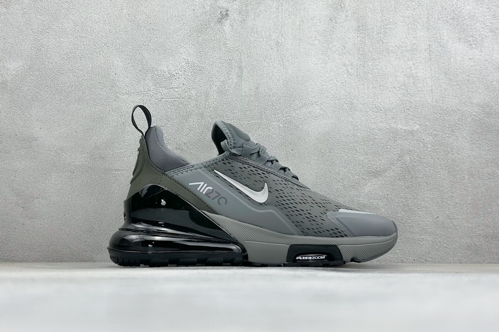 Nike Air Max 270 Premium 耐磨缓震气垫休闲跑步鞋 IO9883-006-Top High Quatity Cheap Sneakers Fashion Clothing Clothes Bags handbags Shoes of all Brand wholesale With The best Quality And Beautiful Price from China Factory Chinese suppliers wholesaler seller Nike Air Max 270 Premium 耐磨缓震气垫休闲跑步鞋 IO9883-006