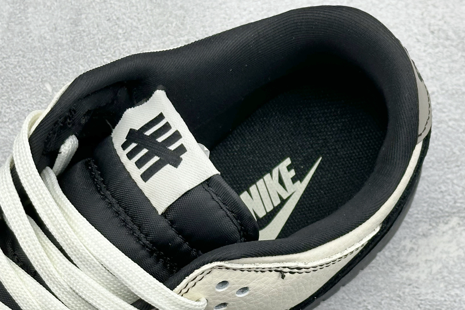 街头潮范 个性拉满 SB DUNK LOW 潮人必入的联名风板鞋重磅来袭 黑灰拼色自带高级氛围感 SL8888-004-Top High Quatity Cheap Sneakers Fashion Clothing Clothes Bags handbags Shoes of all Brand wholesale With The best Quality And Beautiful Price from China Factory Chinese suppliers wholesaler seller 街头潮范 个性拉满 SB DUNK LOW 潮人必入的联名风板鞋重磅来袭 黑灰拼色自带高级氛围感 SL8888-004