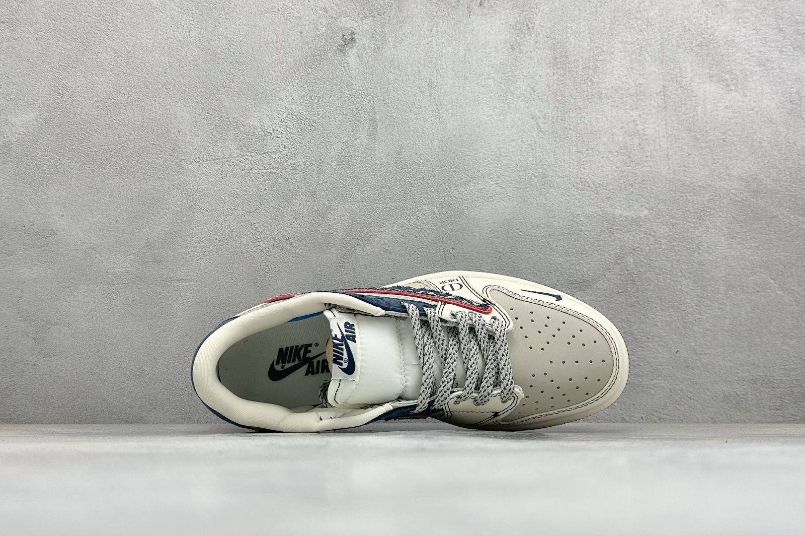 Travis Scot x AJ1 低帮 迪奥联名定制款 潮圈顶流梦幻三方联名 XD1979-006-Top High Quatity Cheap Sneakers Fashion Clothing Clothes Bags handbags Shoes of all Brand wholesale With The best Quality And Beautiful Price from China Factory Chinese suppliers wholesaler seller Travis Scot x AJ1 低帮 迪奥联名定制款 潮圈顶流梦幻三方联名 XD1979-006