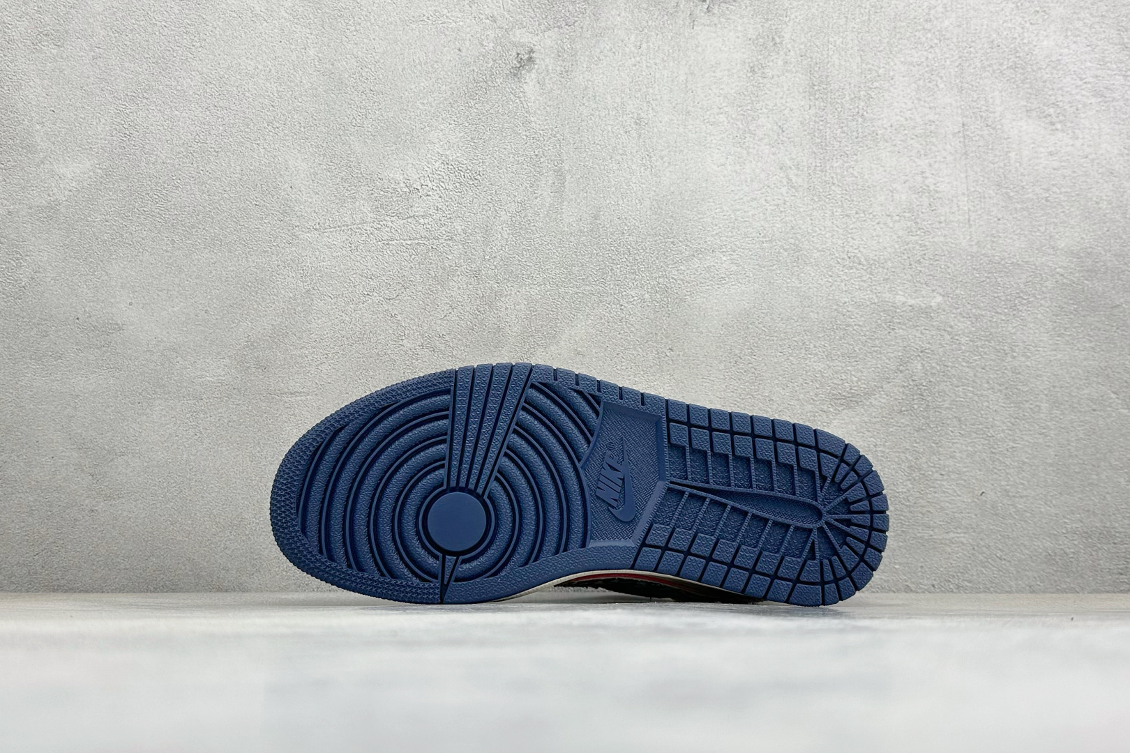 Travis Scot x AJ1 低帮 迪奥联名定制款 潮圈顶流梦幻三方联名 XD1979-006-Top High Quatity Cheap Sneakers Fashion Clothing Clothes Bags handbags Shoes of all Brand wholesale With The best Quality And Beautiful Price from China Factory Chinese suppliers wholesaler seller Travis Scot x AJ1 低帮 迪奥联名定制款 潮圈顶流梦幻三方联名 XD1979-006