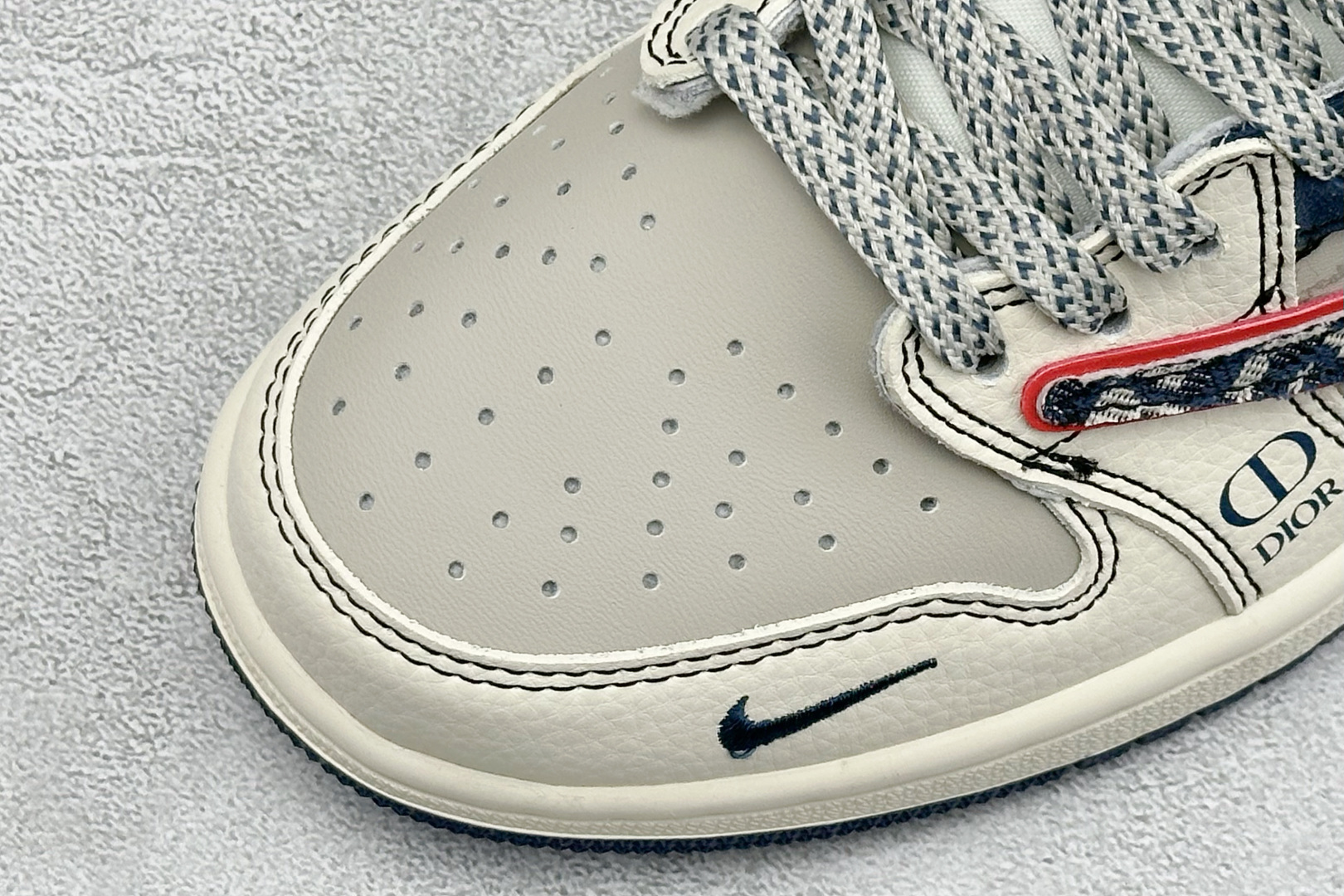 Travis Scot x AJ1 低帮 迪奥联名定制款 潮圈顶流梦幻三方联名 XD1979-006-Top High Quatity Cheap Sneakers Fashion Clothing Clothes Bags handbags Shoes of all Brand wholesale With The best Quality And Beautiful Price from China Factory Chinese suppliers wholesaler seller Travis Scot x AJ1 低帮 迪奥联名定制款 潮圈顶流梦幻三方联名 XD1979-006
