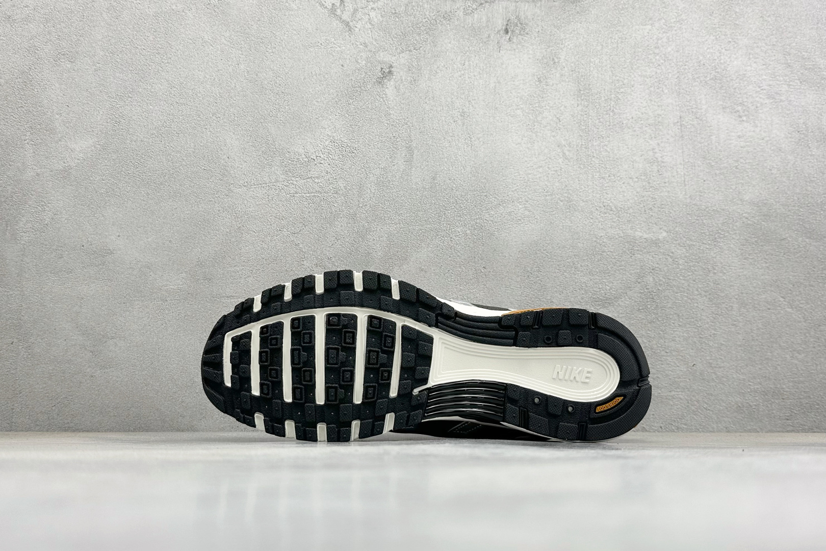Nike P-6000 SE 复古休闲运动老爹鞋 CD5404-204-Top High Quatity Cheap Sneakers Fashion Clothing Clothes Bags handbags Shoes of all Brand wholesale With The best Quality And Beautiful Price from China Factory Chinese suppliers wholesaler seller Nike P-6000 SE 复古休闲运动老爹鞋 CD5404-204