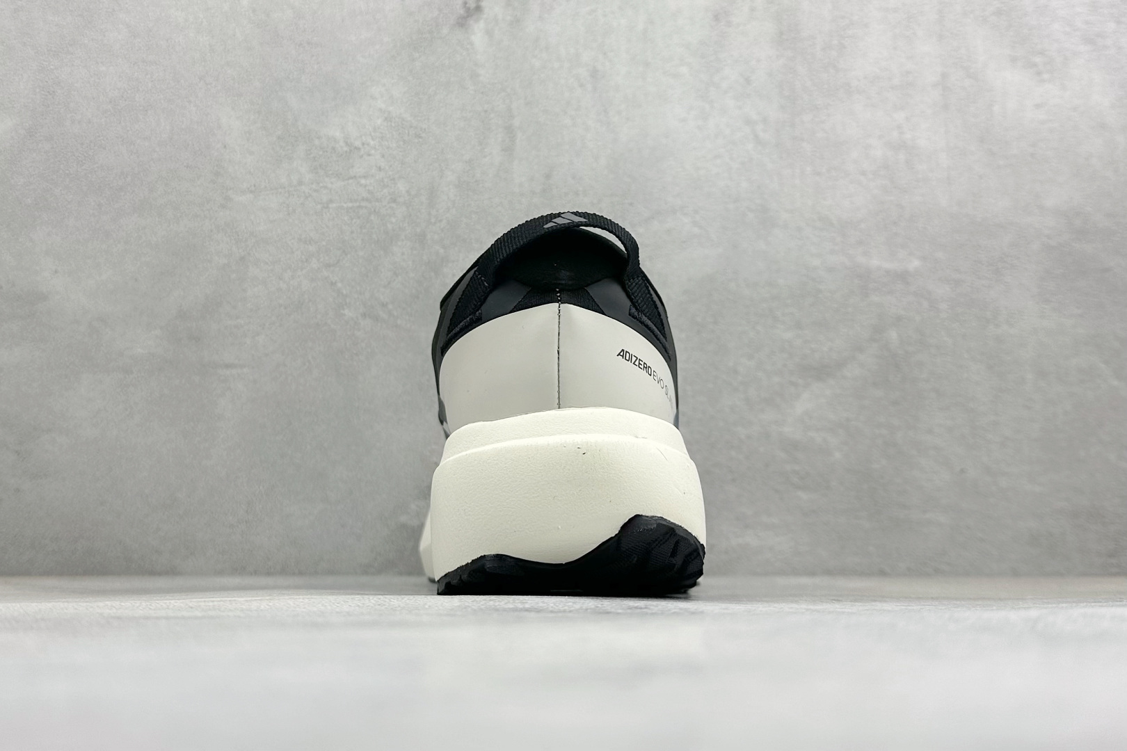 TY版AD ADIZERO EVO SL ATR 阿迪超轻透气缓震跑鞋 KK2026-Top High Quatity Cheap Sneakers Fashion Clothing Clothes Bags handbags Shoes of all Brand wholesale With The best Quality And Beautiful Price from China Factory Chinese suppliers wholesaler seller TY版AD ADIZERO EVO SL ATR 阿迪超轻透气缓震跑鞋 KK2026