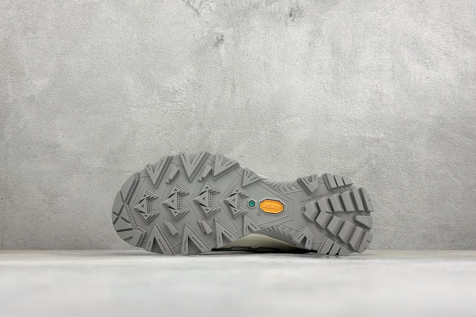 M版凯乐石KAILAS 远征5 FLT 户外低帮防水登山徒步运动鞋 KS261-Top High Quatity Cheap Sneakers Fashion Clothing Clothes Bags handbags Shoes of all Brand wholesale With The best Quality And Beautiful Price from China Factory Chinese suppliers wholesaler seller M版凯乐石KAILAS 远征5 FLT 户外低帮防水登山徒步运动鞋 KS261