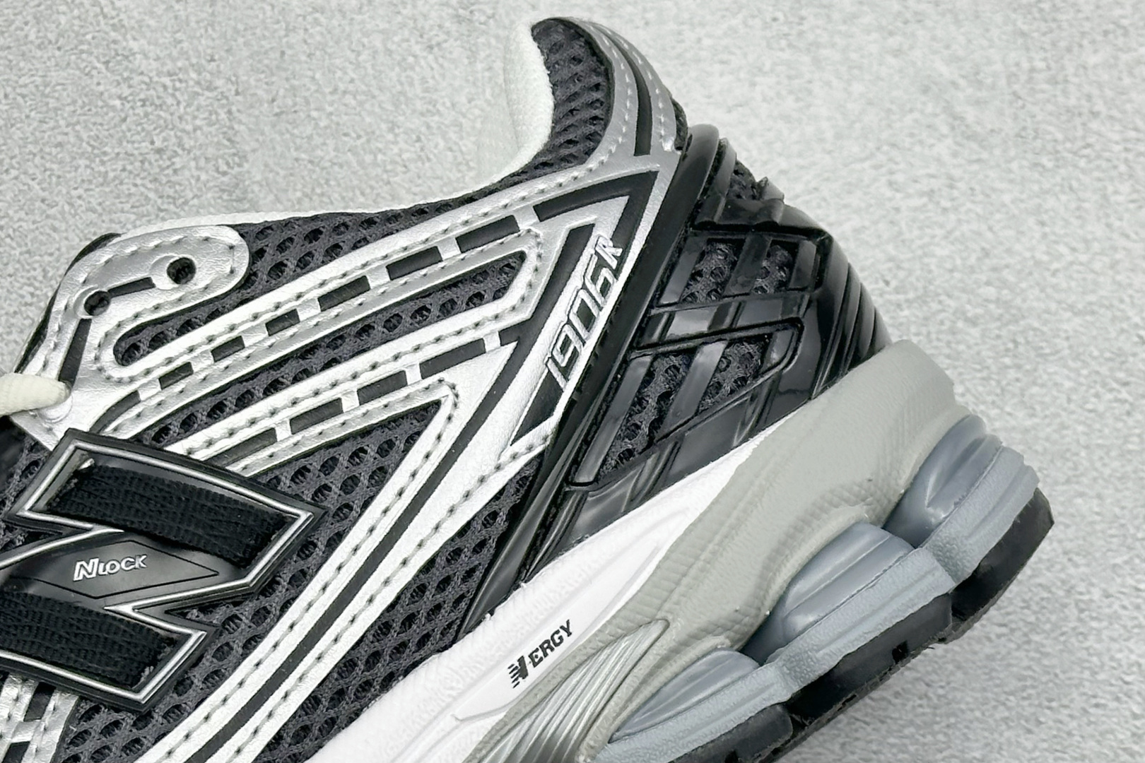 RA版 New Balance M1906系列 复古单品宝藏老爹鞋款 U1906RCG