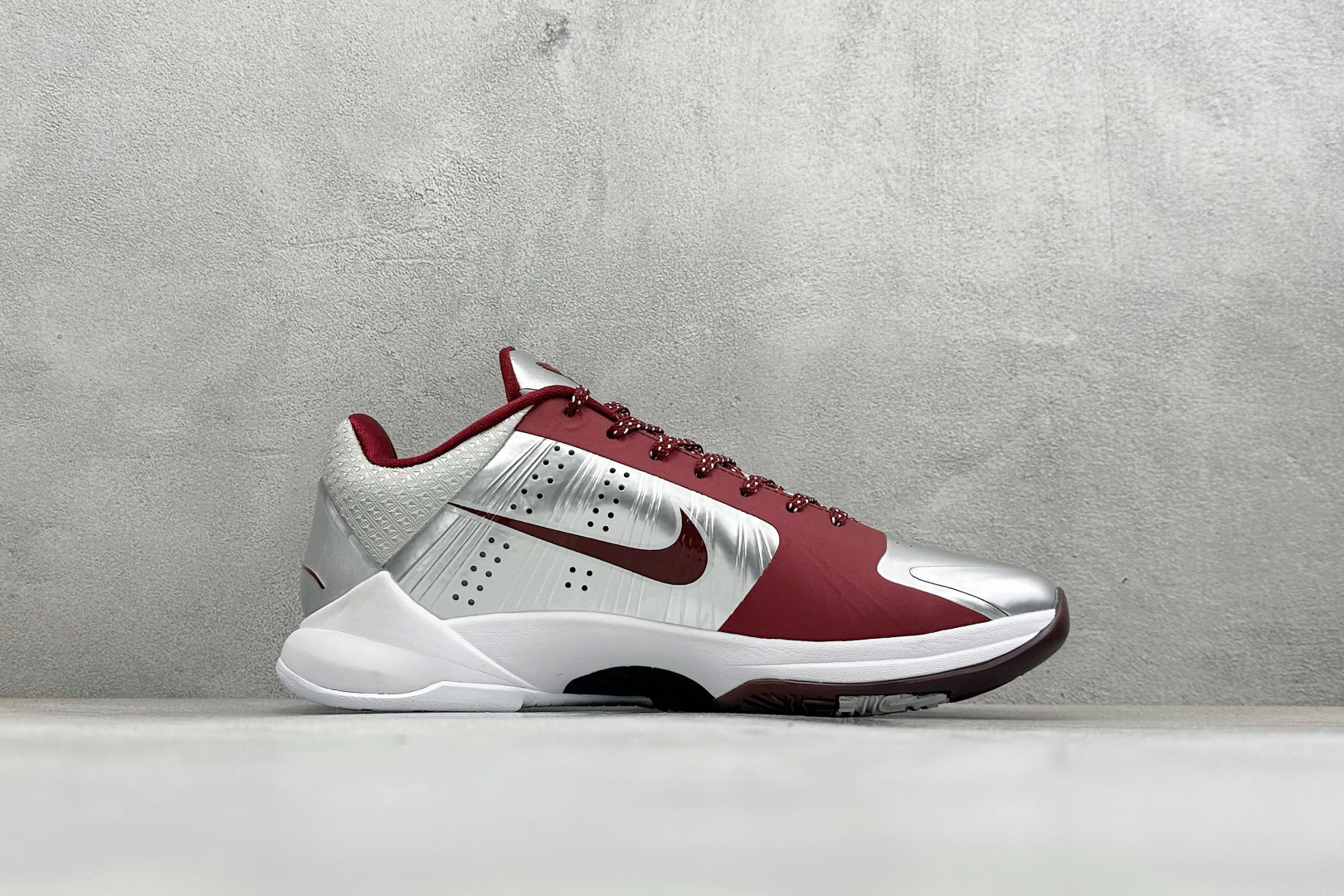 CK版Nk Zoom Kobe V Protro 科比5代 专业实战篮球鞋 IM0557-001-Top High Quatity Cheap Sneakers Fashion Clothing Clothes Bags handbags Shoes of all Brand wholesale With The best Quality And Beautiful Price from China Factory Chinese suppliers wholesaler seller CK版Nk Zoom Kobe V Protro 科比5代 专业实战篮球鞋 IM0557-001