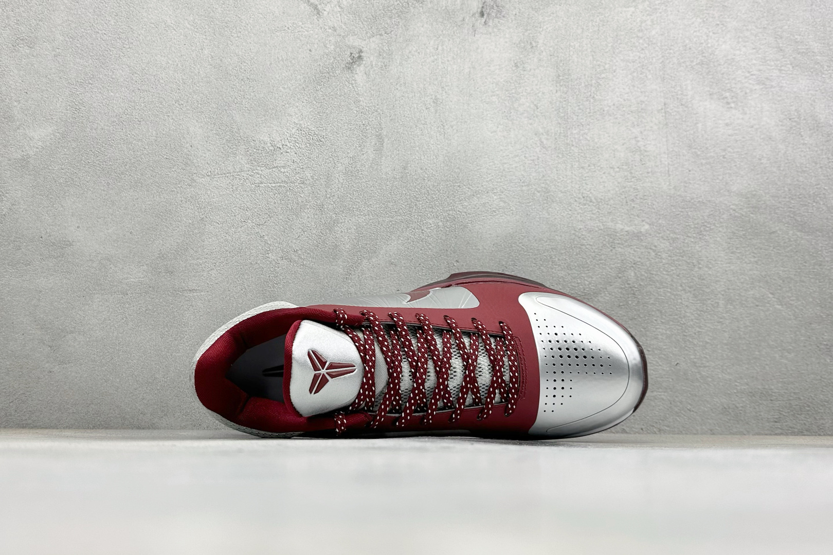CK版Nk Zoom Kobe V Protro 科比5代 专业实战篮球鞋 IM0557-001-Top High Quatity Cheap Sneakers Fashion Clothing Clothes Bags handbags Shoes of all Brand wholesale With The best Quality And Beautiful Price from China Factory Chinese suppliers wholesaler seller CK版Nk Zoom Kobe V Protro 科比5代 专业实战篮球鞋 IM0557-001