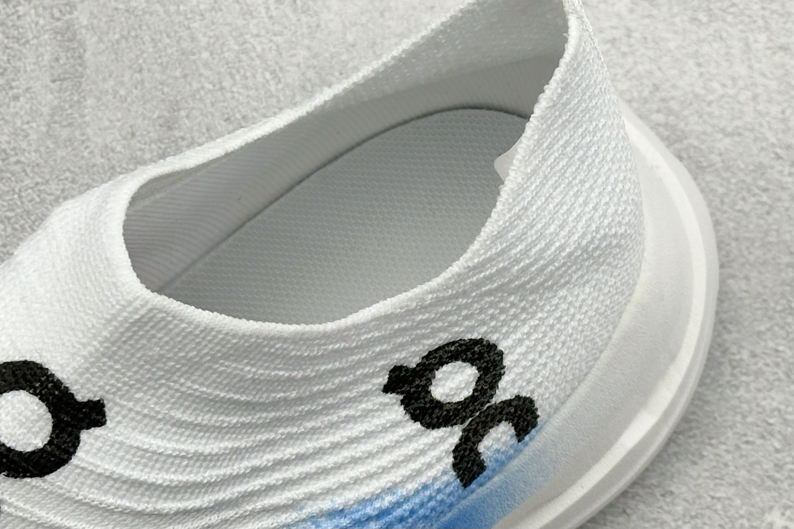 C版On昂跑 Cloudboom Strike LS 户外街头运动休闲跑步鞋 3UE3001-Top High Quatity Cheap Sneakers Fashion Clothing Clothes Bags handbags Shoes of all Brand wholesale With The best Quality And Beautiful Price from China Factory Chinese suppliers wholesaler seller C版On昂跑 Cloudboom Strike LS 户外街头运动休闲跑步鞋 3UE3001