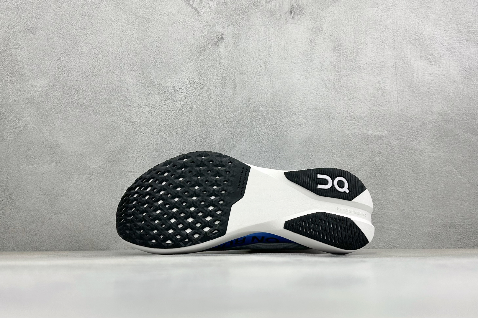 C版On昂跑 Cloudboom Strike LS 户外街头运动休闲跑步鞋 3UE3001-Top High Quatity Cheap Sneakers Fashion Clothing Clothes Bags handbags Shoes of all Brand wholesale With The best Quality And Beautiful Price from China Factory Chinese suppliers wholesaler seller C版On昂跑 Cloudboom Strike LS 户外街头运动休闲跑步鞋 3UE3001