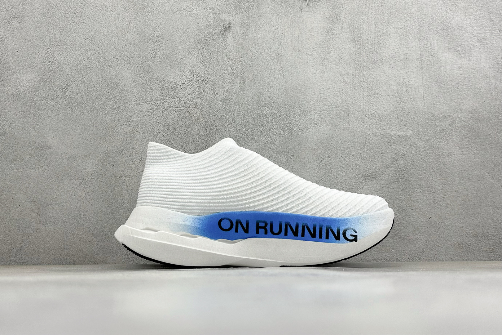 C版On昂跑 Cloudboom Strike LS 户外街头运动休闲跑步鞋 3UE3001-Top High Quatity Cheap Sneakers Fashion Clothing Clothes Bags handbags Shoes of all Brand wholesale With The best Quality And Beautiful Price from China Factory Chinese suppliers wholesaler seller C版On昂跑 Cloudboom Strike LS 户外街头运动休闲跑步鞋 3UE3001
