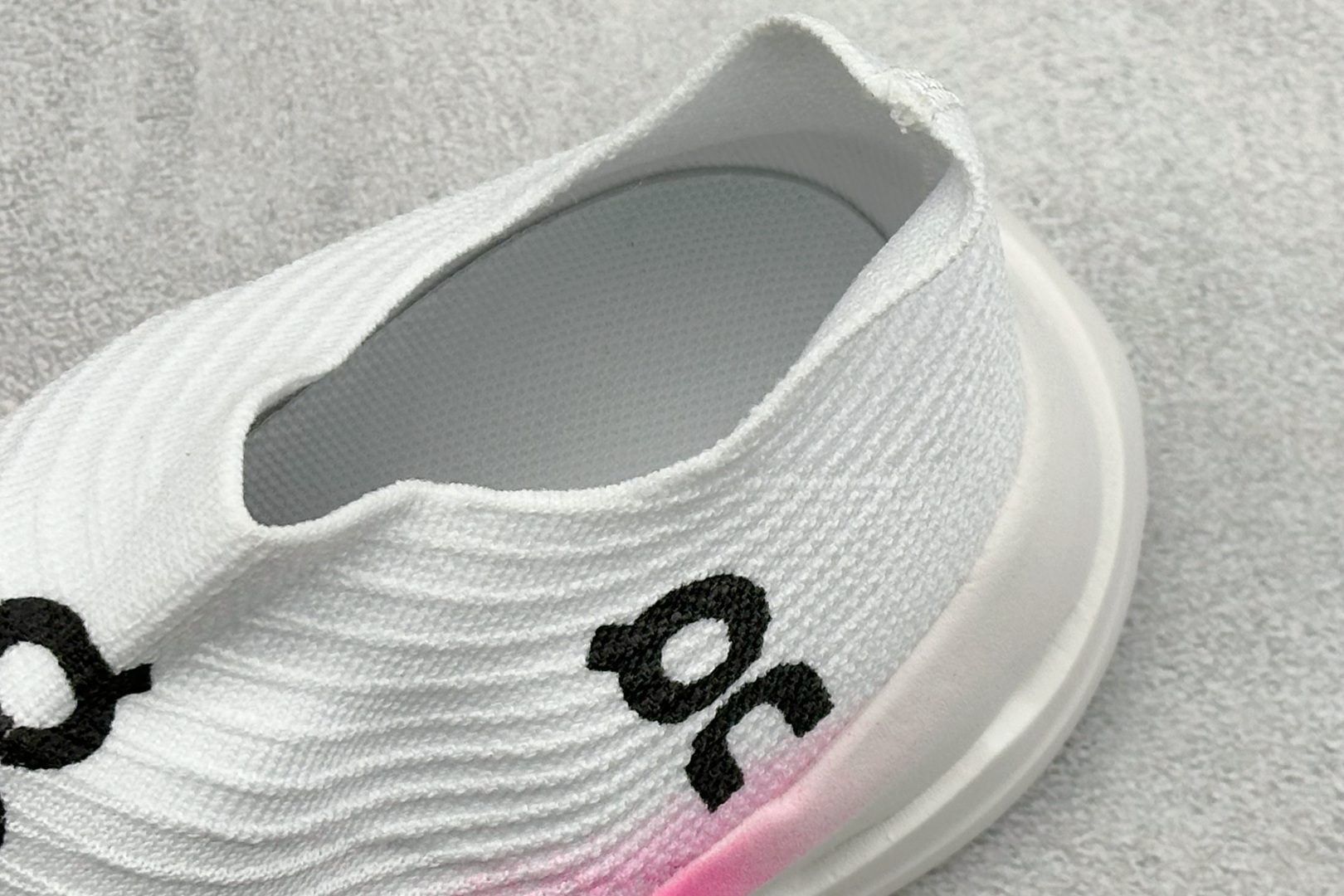 C版On昂跑 Cloudboom Strike LS 户外街头运动休闲跑步鞋 3UE3001-Top High Quatity Cheap Sneakers Fashion Clothing Clothes Bags handbags Shoes of all Brand wholesale With The best Quality And Beautiful Price from China Factory Chinese suppliers wholesaler seller C版On昂跑 Cloudboom Strike LS 户外街头运动休闲跑步鞋 3UE3001