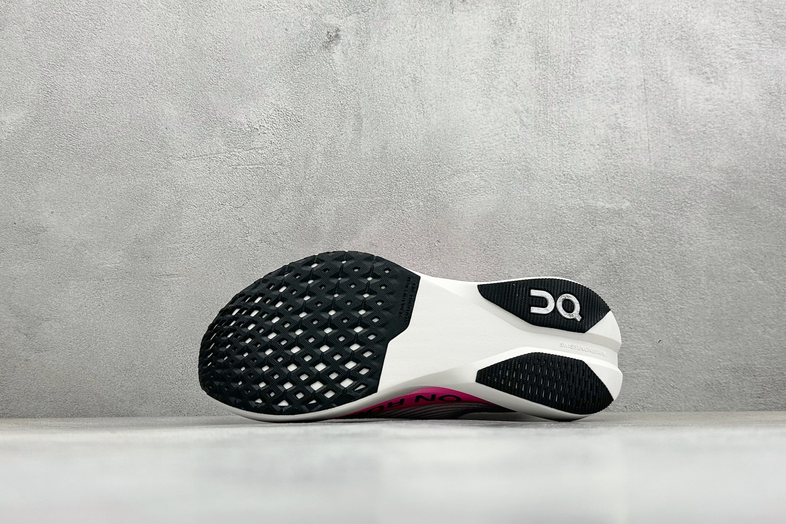 C版On昂跑 Cloudboom Strike LS 户外街头运动休闲跑步鞋 3UE3001-Top High Quatity Cheap Sneakers Fashion Clothing Clothes Bags handbags Shoes of all Brand wholesale With The best Quality And Beautiful Price from China Factory Chinese suppliers wholesaler seller C版On昂跑 Cloudboom Strike LS 户外街头运动休闲跑步鞋 3UE3001