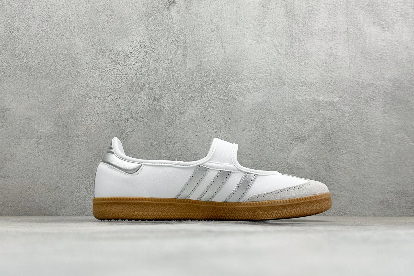RS版Adidas Samba Jane 阿迪达斯 玛丽珍懒人生活鞋 #原档案开发出品 头层皮料切割干净无任何毛边 鞋型 RS版Adidas Samba Jane 阿迪达斯 玛丽珍懒人生活鞋 #原档案开发出品 头层皮料切割干净无任何毛边 鞋型