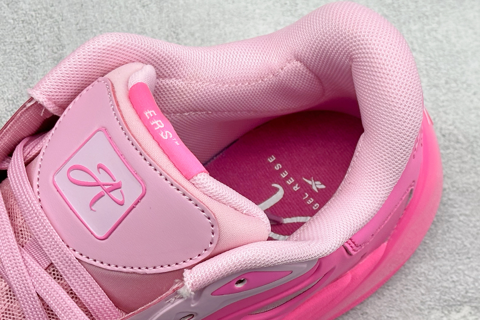Reebok Angel Reese 1 “Mebounds” 锐步安吉尔里斯一代舒适百搭篮球鞋 从健身