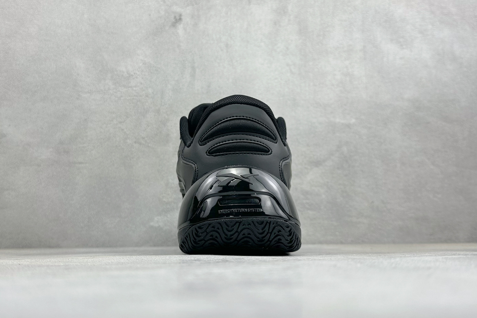 Reebok Angel Reese 1 “Mebounds” 锐步安吉尔里斯一代舒适百搭篮球鞋 从健身
