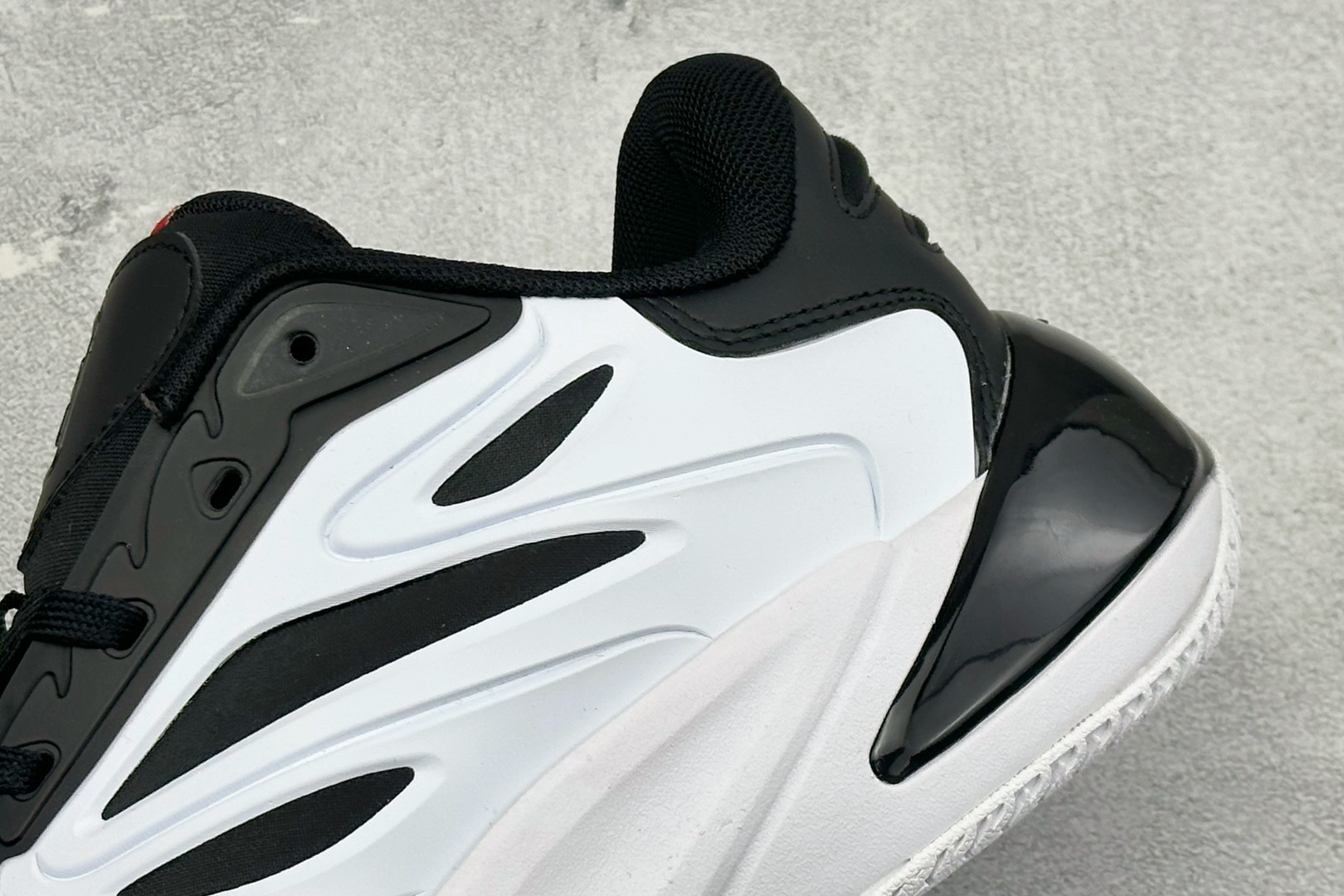 Reebok Angel Reese 1 “Mebounds” 锐步安吉尔里斯一代舒适百搭篮球鞋 从健身
