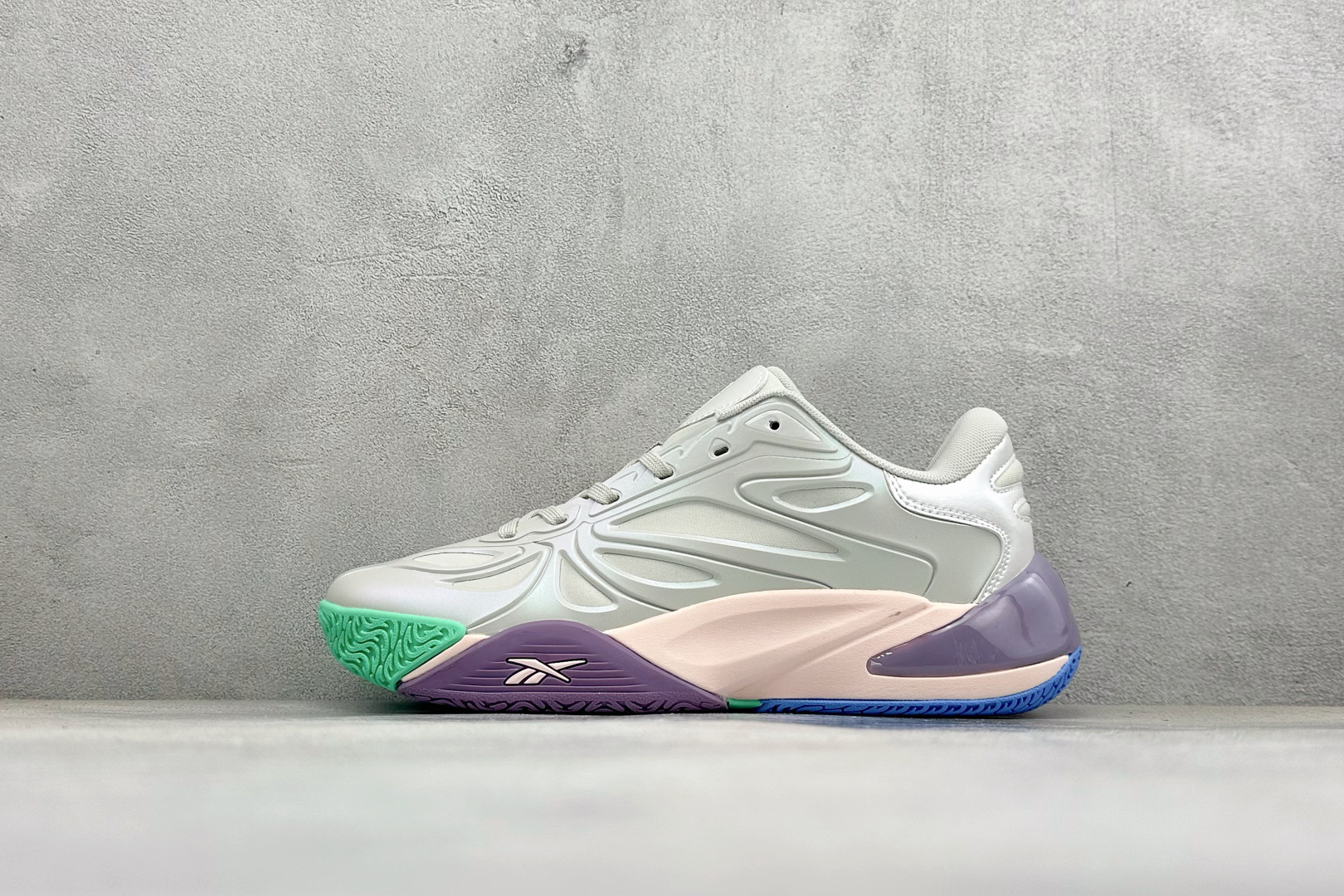 Reebok Angel Reese 1 “Mebounds” 锐步安吉尔里斯一代舒适百搭篮球鞋 从健身